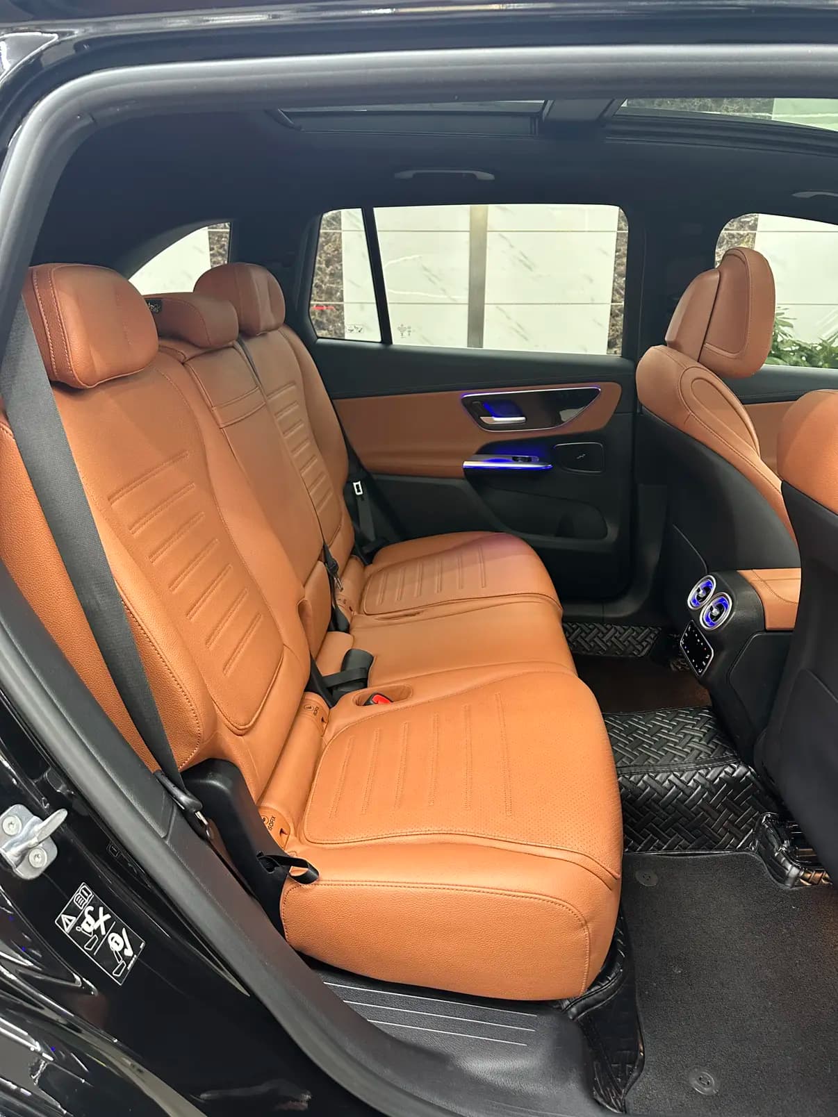 Mercedes-Benz GLC 2023 г. 58033 км. — фото 19