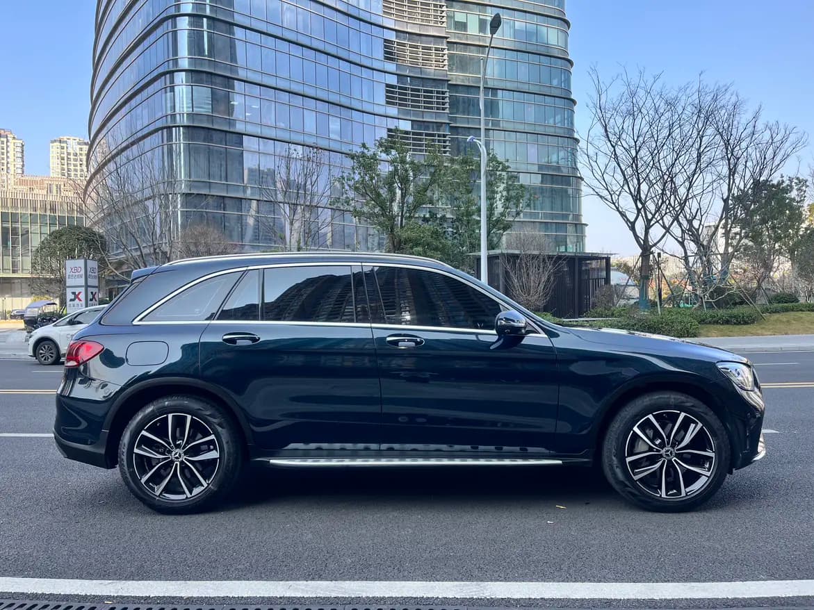Mercedes-Benz GLC 2021 г. 30015 км. — фото 7