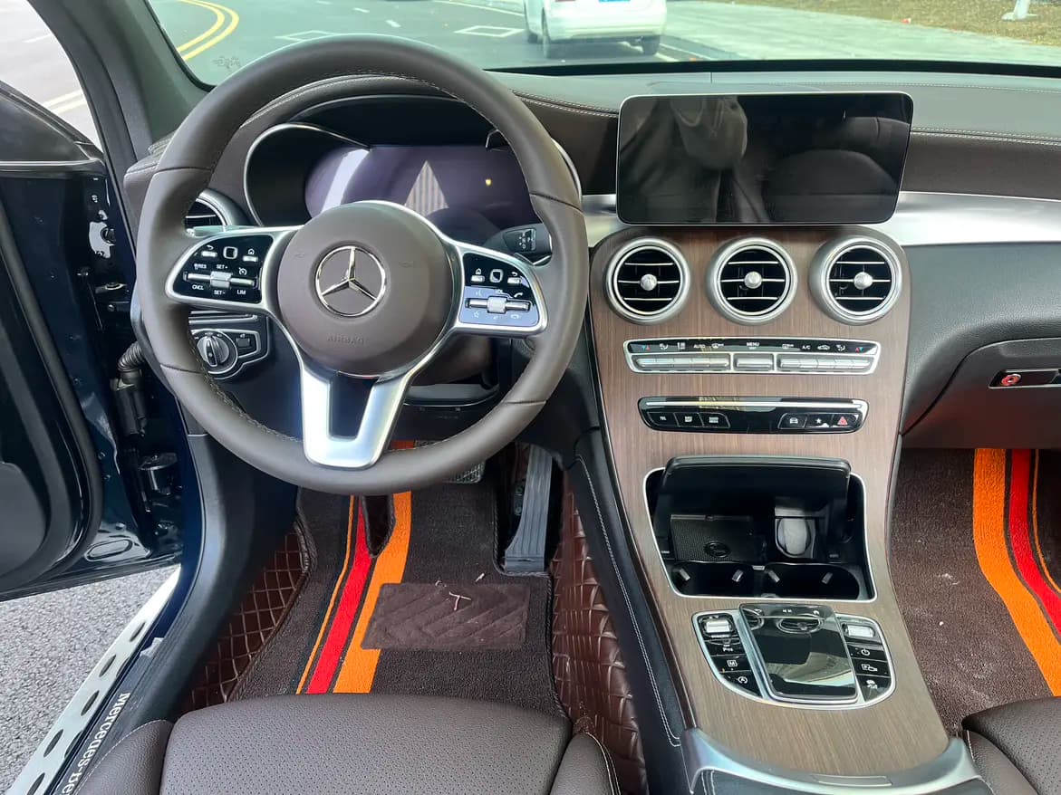Mercedes-Benz GLC 2021 г. 30015 км. — фото 10