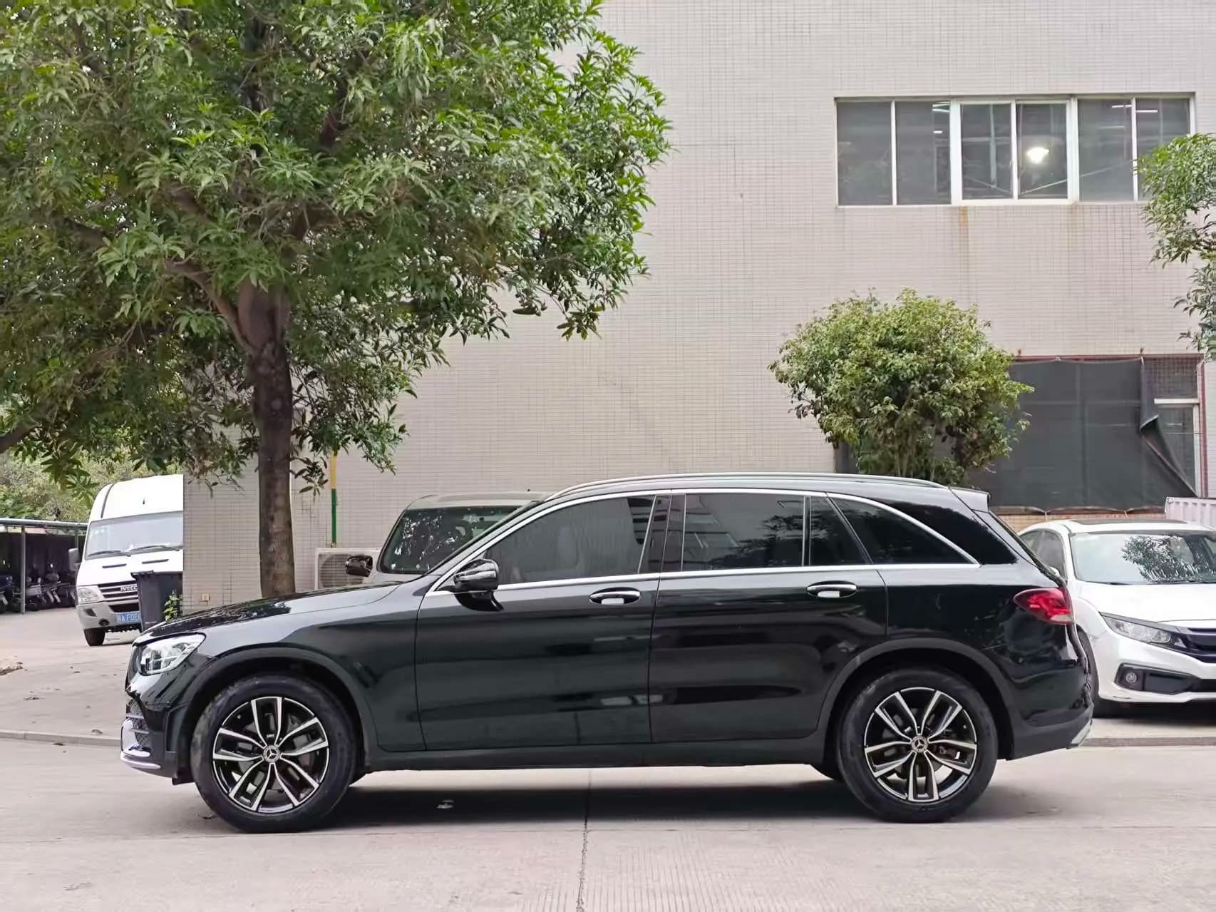 Mercedes-Benz GLC 2022 г. 41016 км. — фото 3