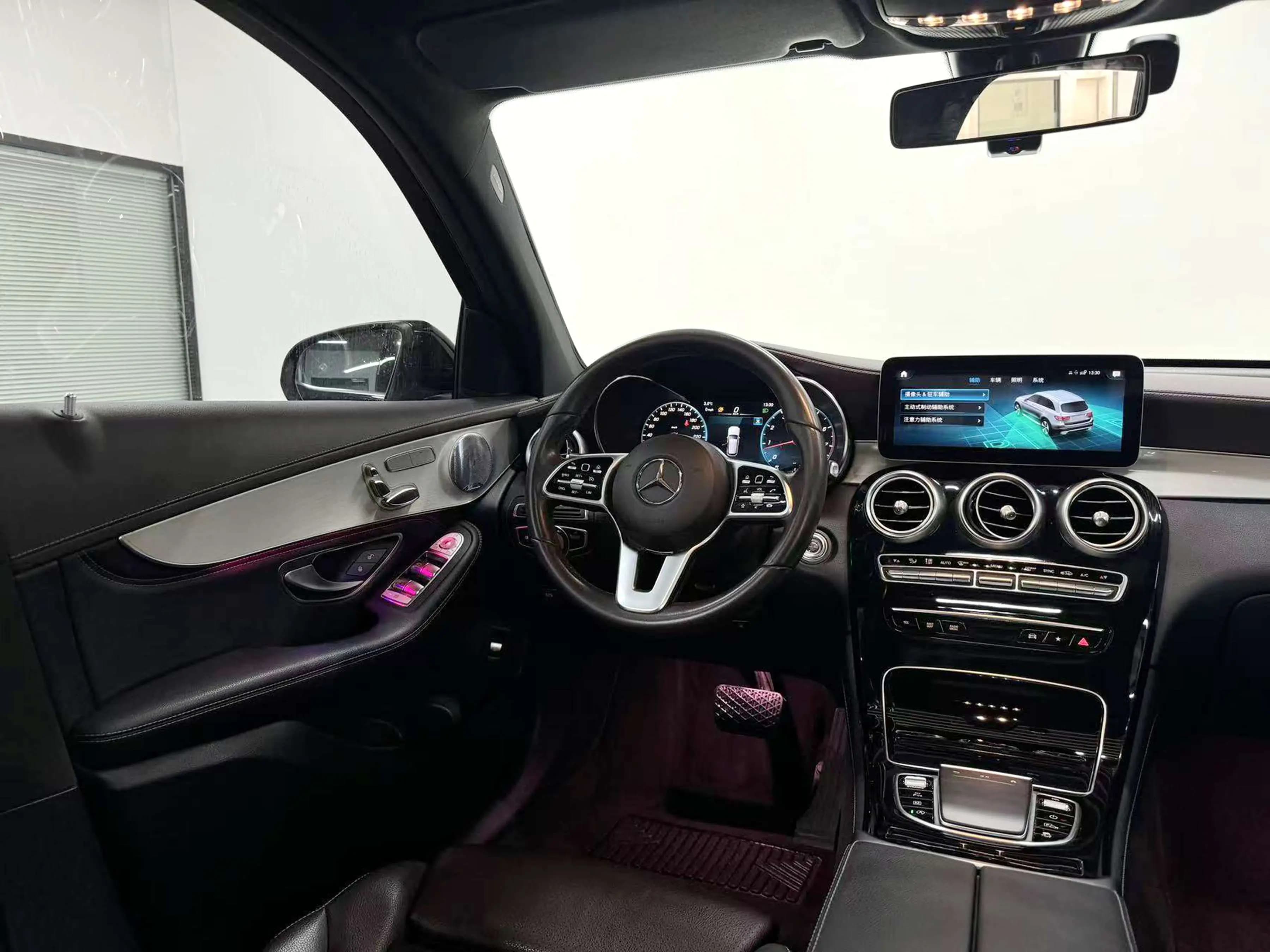 Mercedes-Benz GLC 2021 г. 77617 км. — фото 16