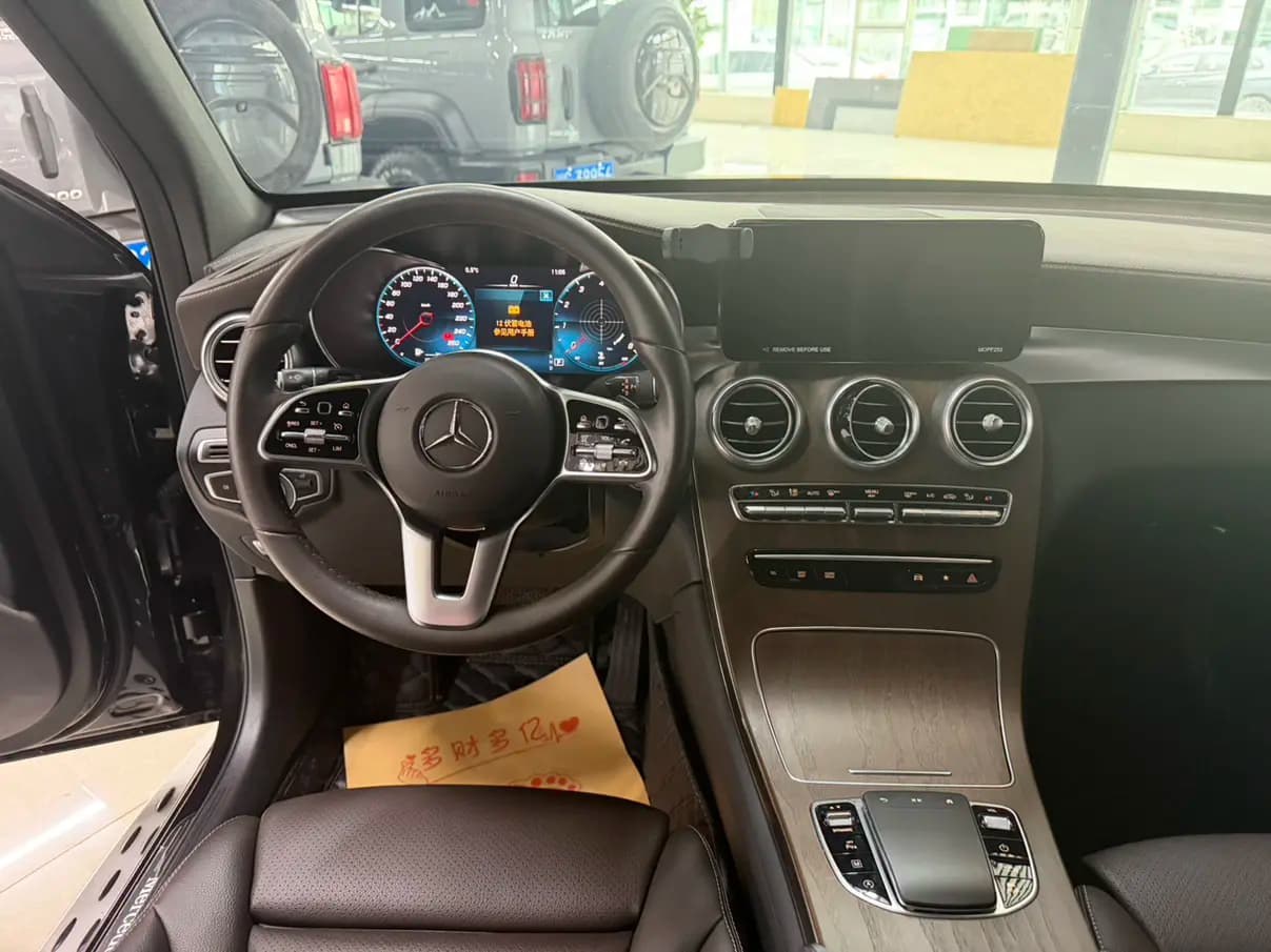 Mercedes-Benz GLC 2023 г. 20018 км. — фото 11