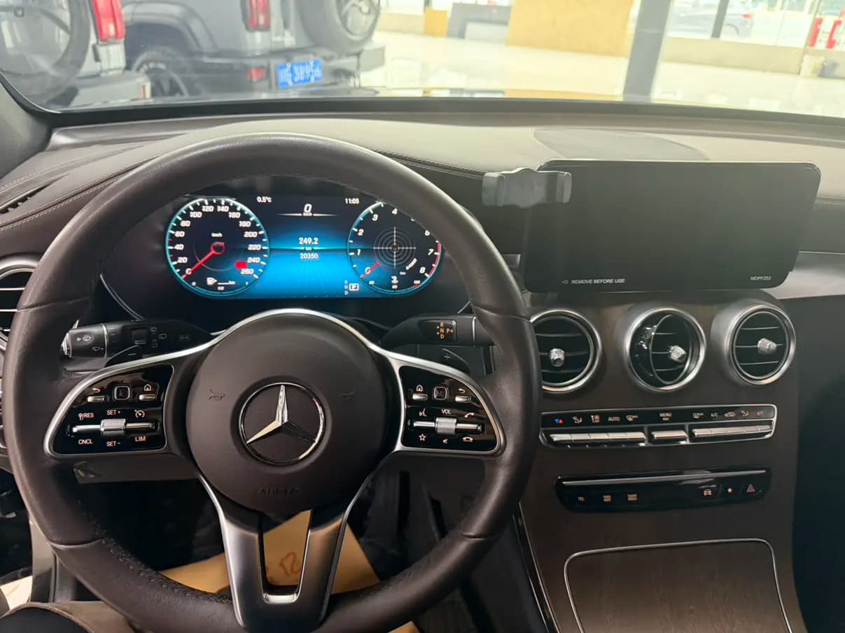 Mercedes-Benz GLC 2023 г. 20018 км. — фото 9