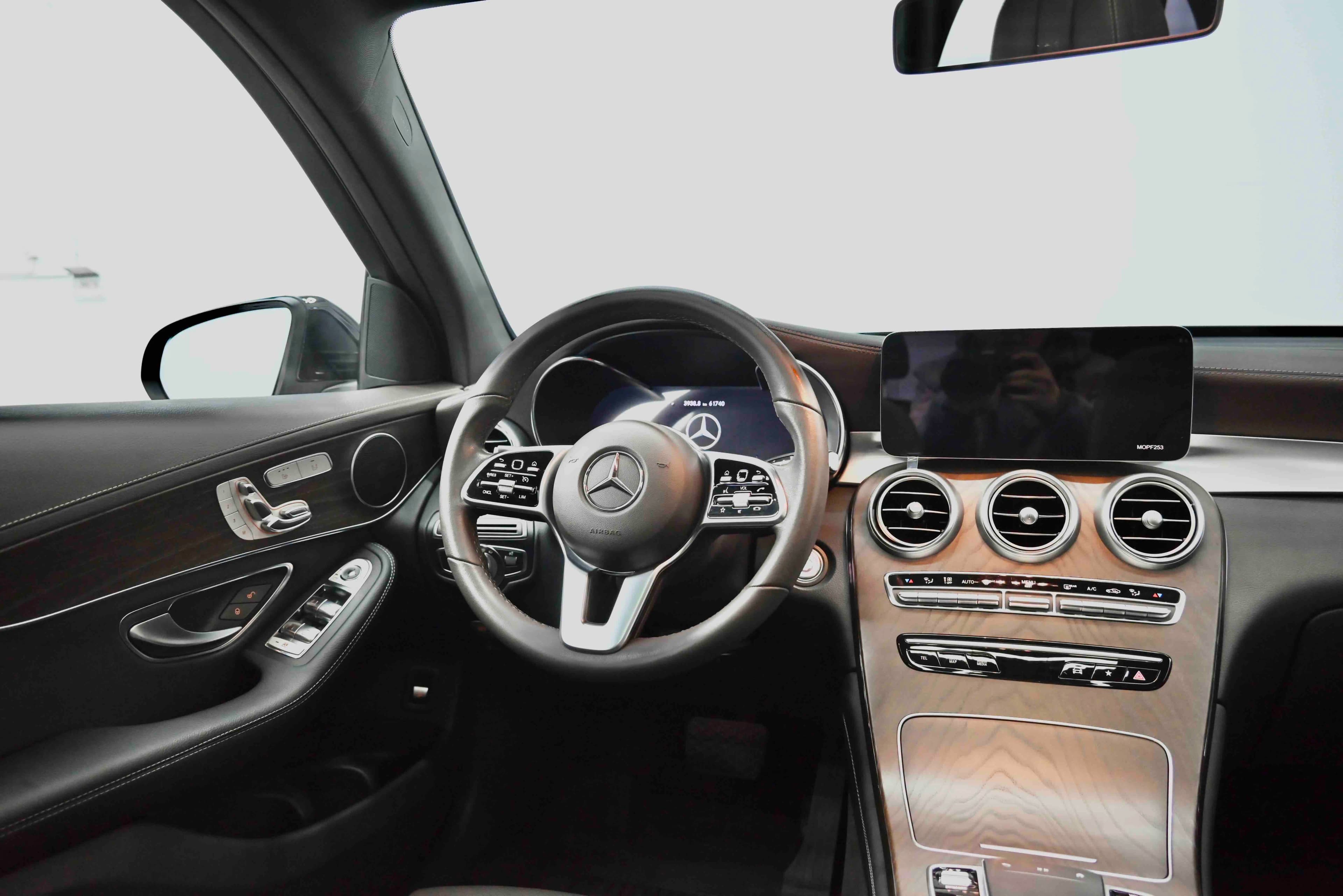 Mercedes-Benz GLC 2021 г. 61621 км. — фото 16