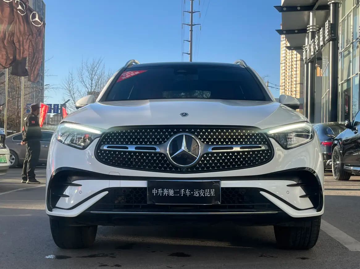 Mercedes-Benz GLC 2024 г. 29022 км. — фото 2