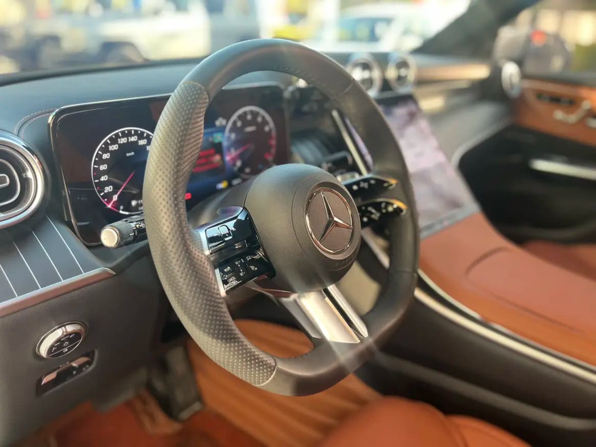 Mercedes-Benz GLC 2024 г. 29022 км. — фото 15
