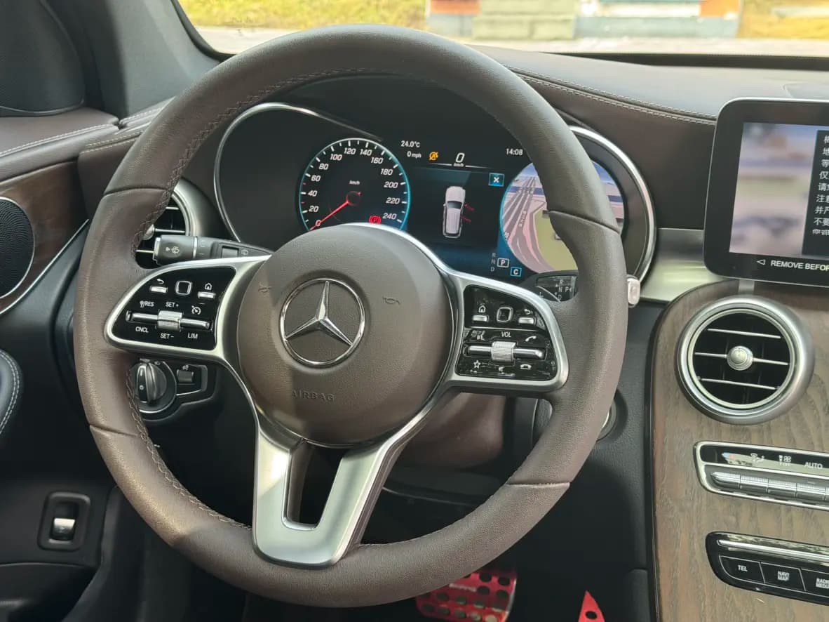 Mercedes-Benz GLC 2023 г. 70025 км. — фото 12