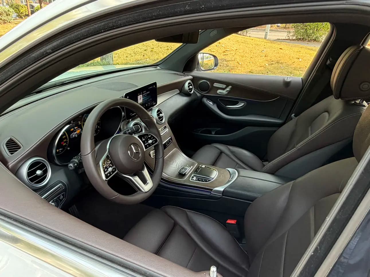 Mercedes-Benz GLC 2023 г. 60026 км. — фото 14