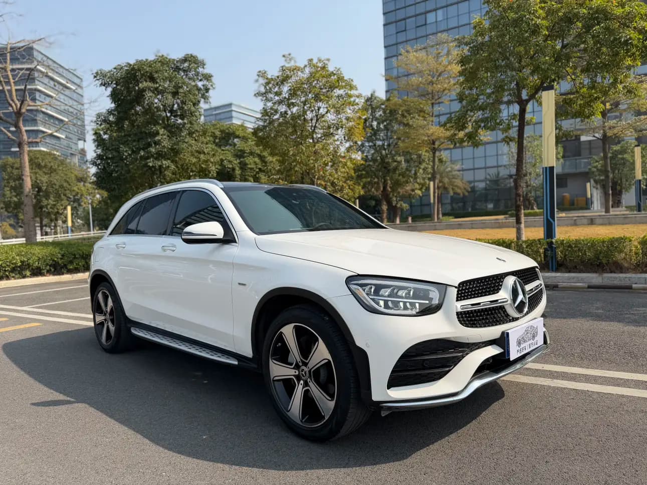 Mercedes-Benz GLC 2023 г. 60026 км. — фото 3
