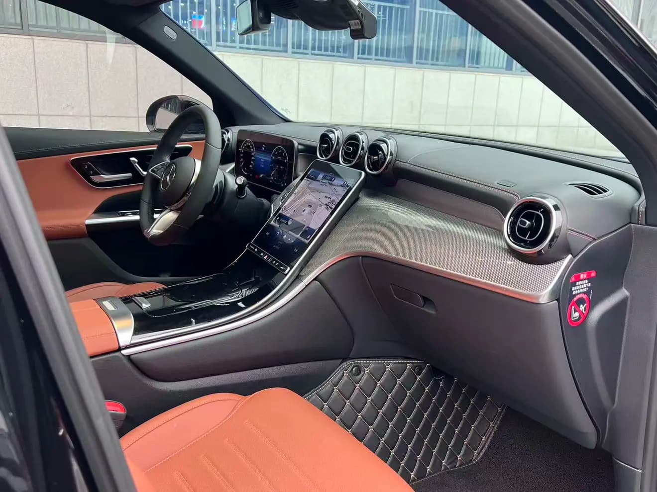 Mercedes-Benz GLC 2023 г. 41030 км. — фото 10