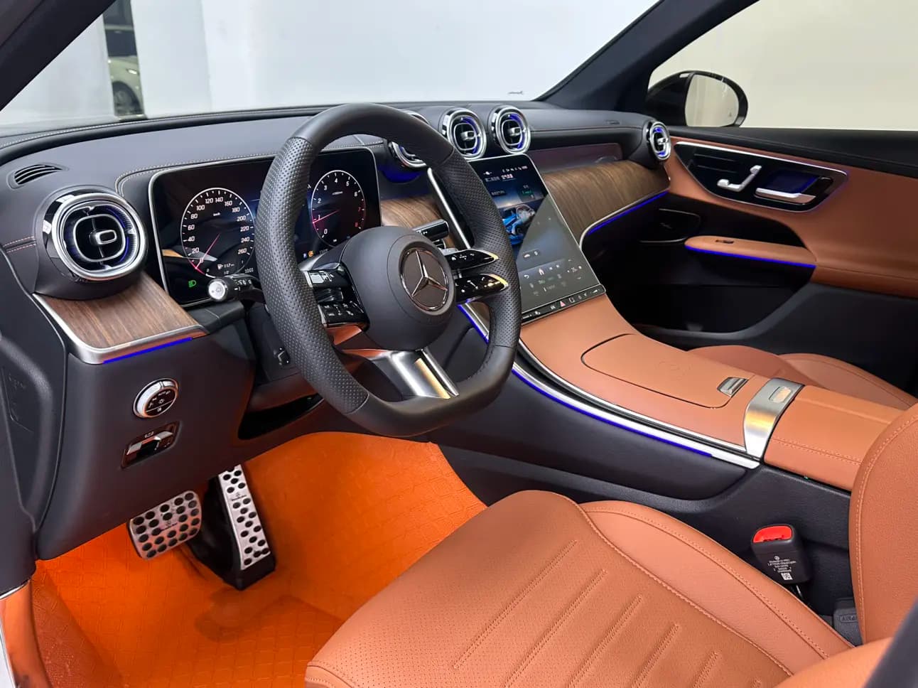 Mercedes-Benz GLC 2025 г. 7027 км. — фото 10