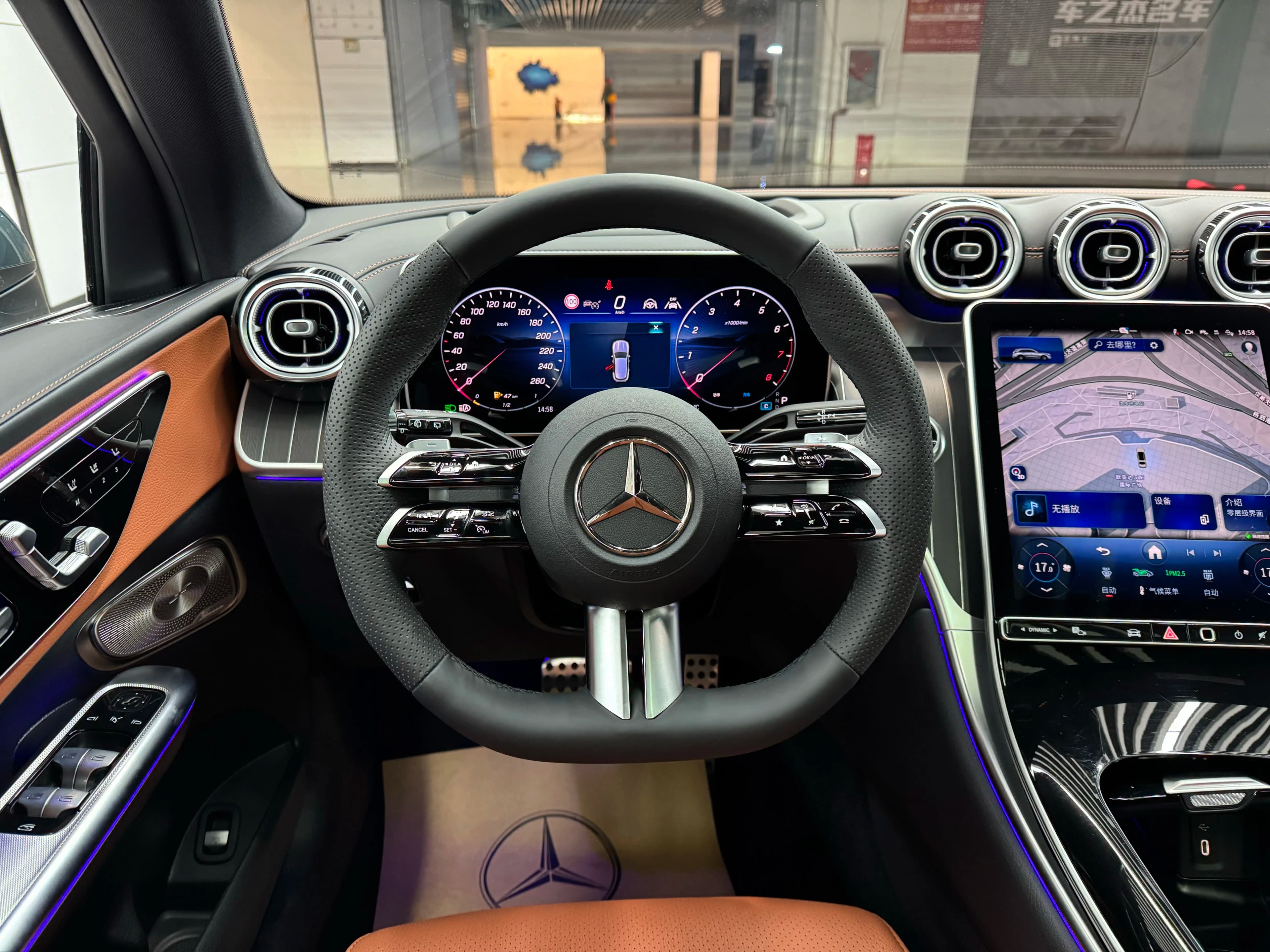 Mercedes-Benz GLC 2024 г. 10028 км. — фото 14