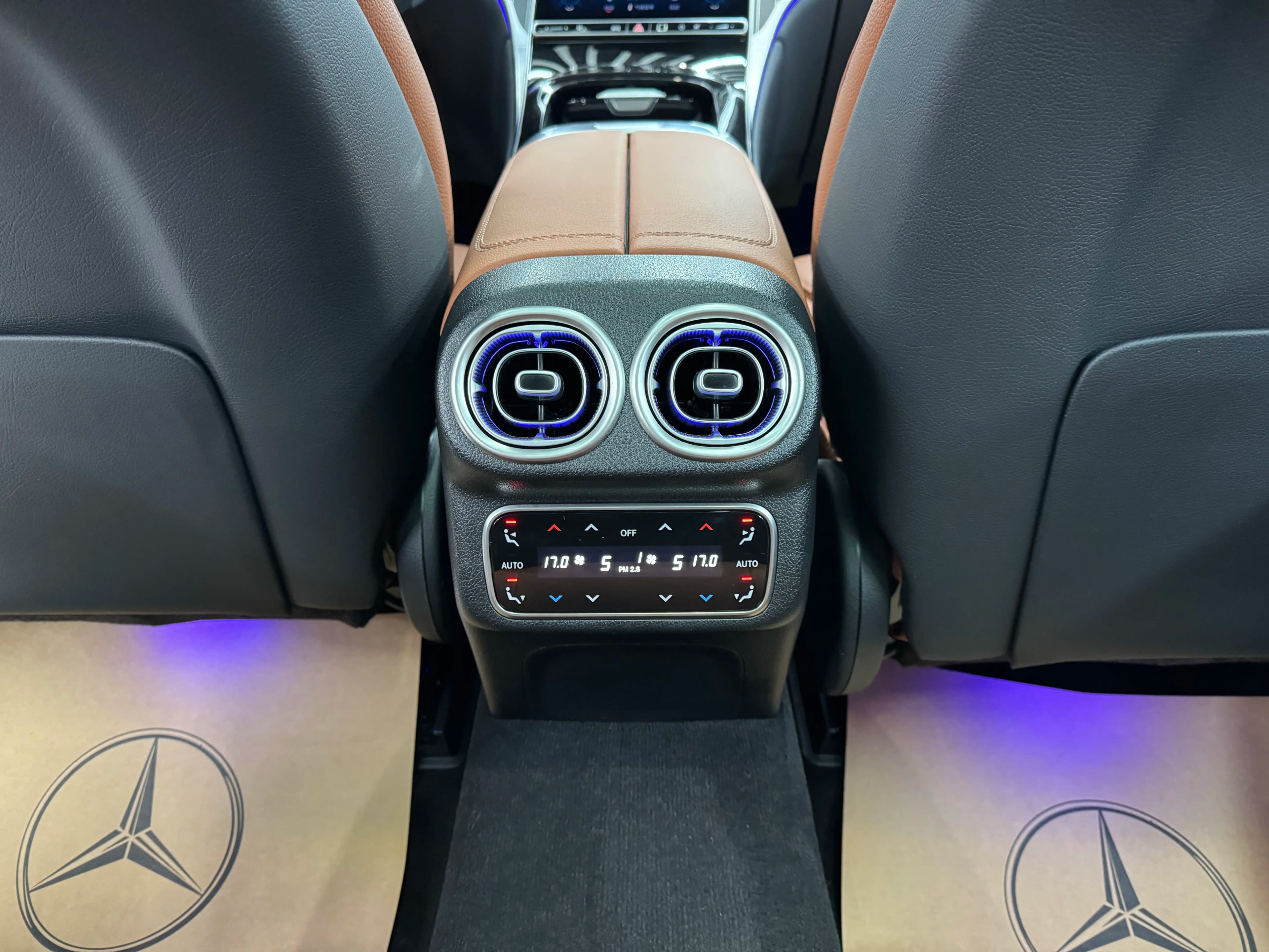 Mercedes-Benz GLC 2024 г. 10028 км. — фото 9