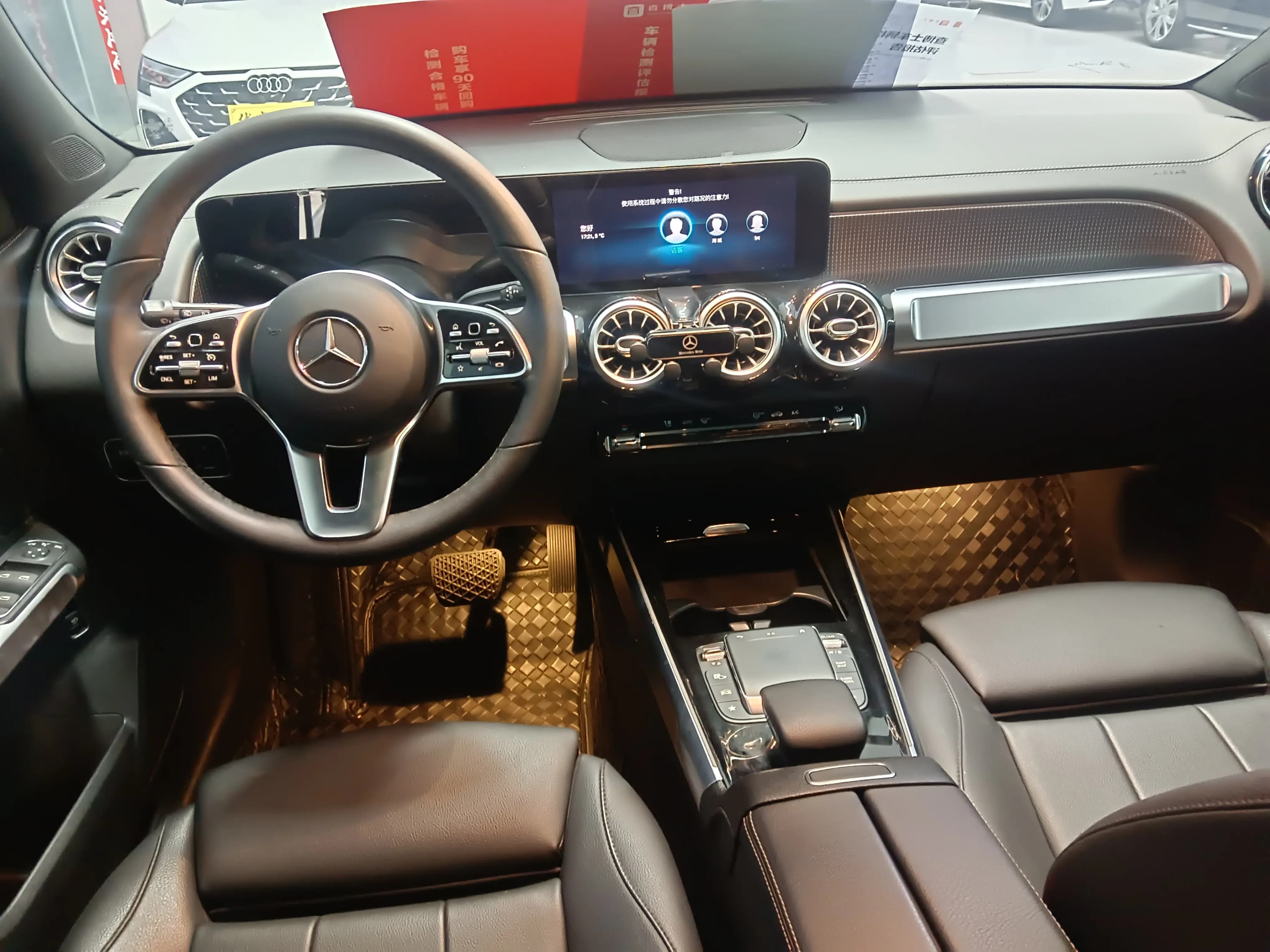 Mercedes-Benz GLB 2021 г. 69115 км. — фото 3