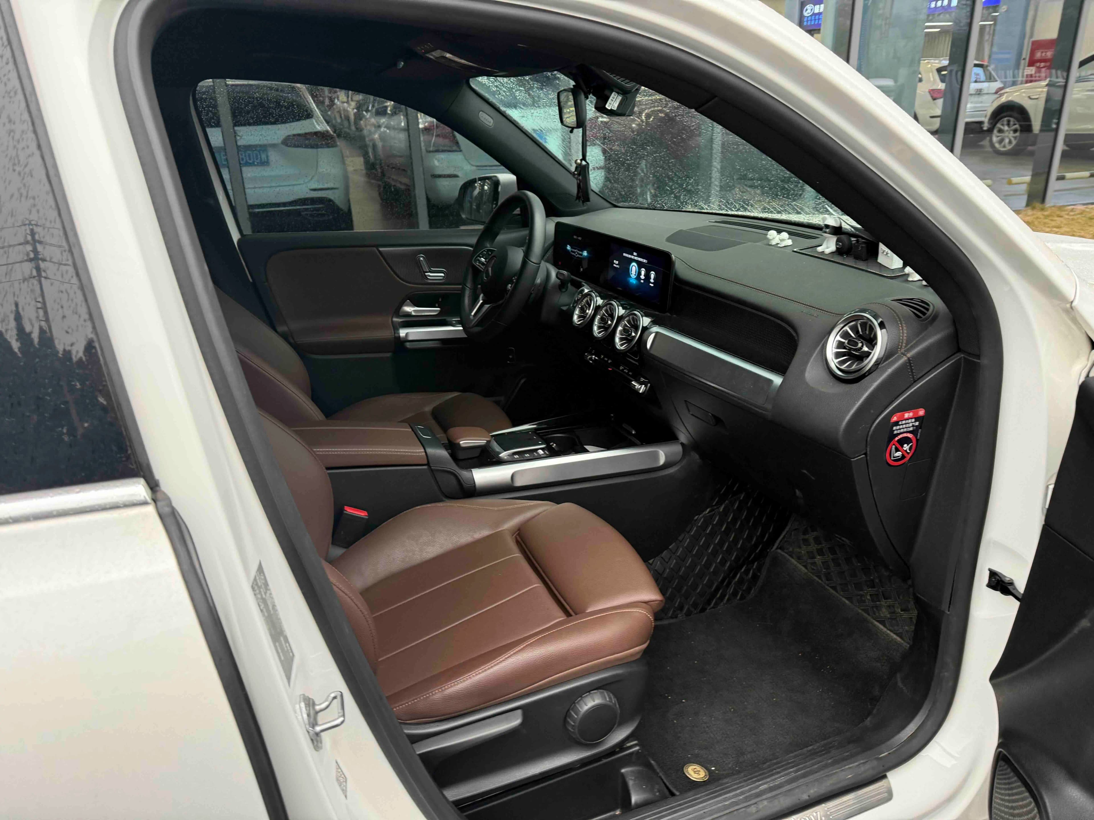 Mercedes-Benz GLB 2021 г. 49116 км. — фото 4