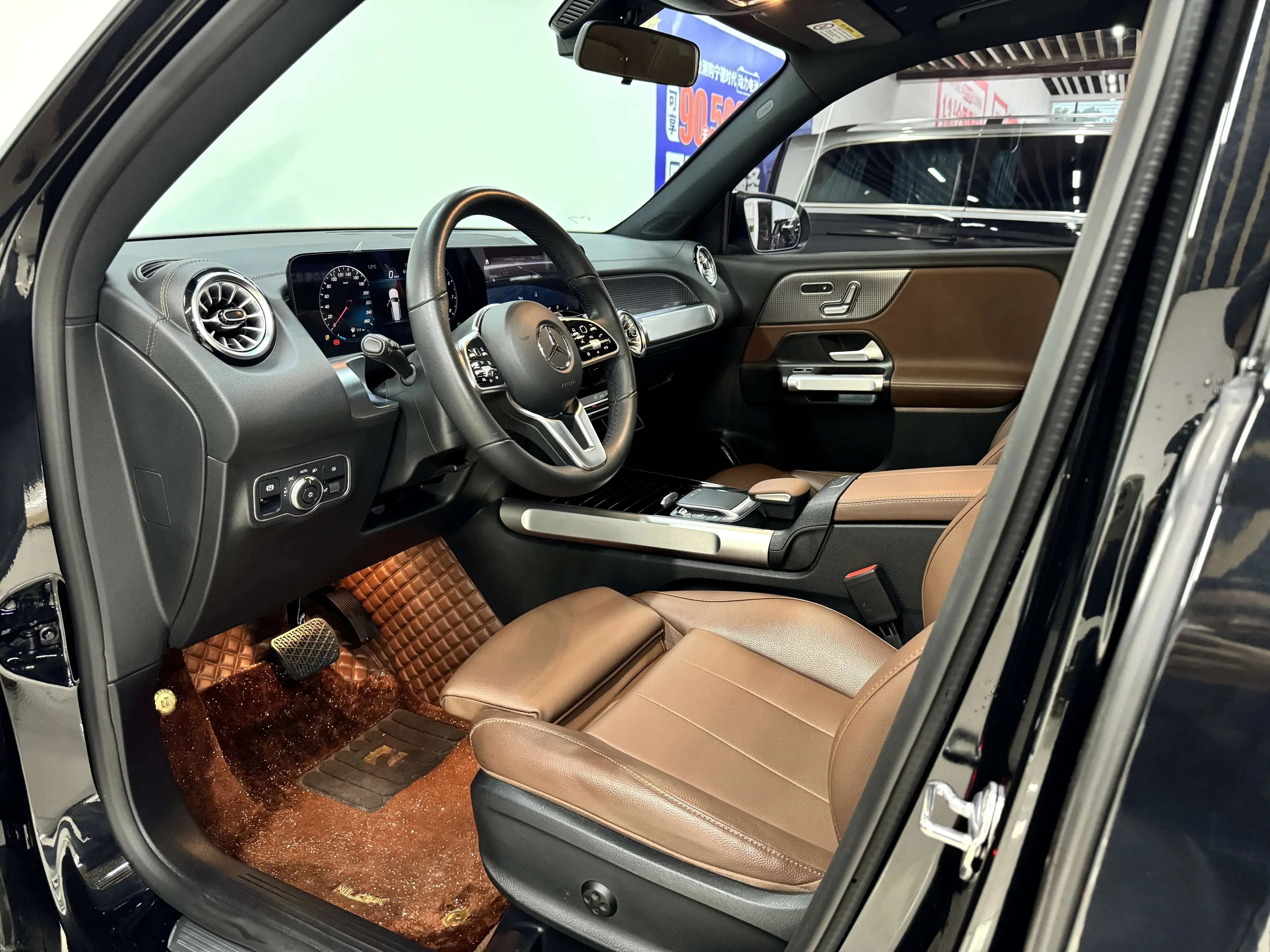 Mercedes-Benz GLB 2023 г. 38919 км. — фото 17