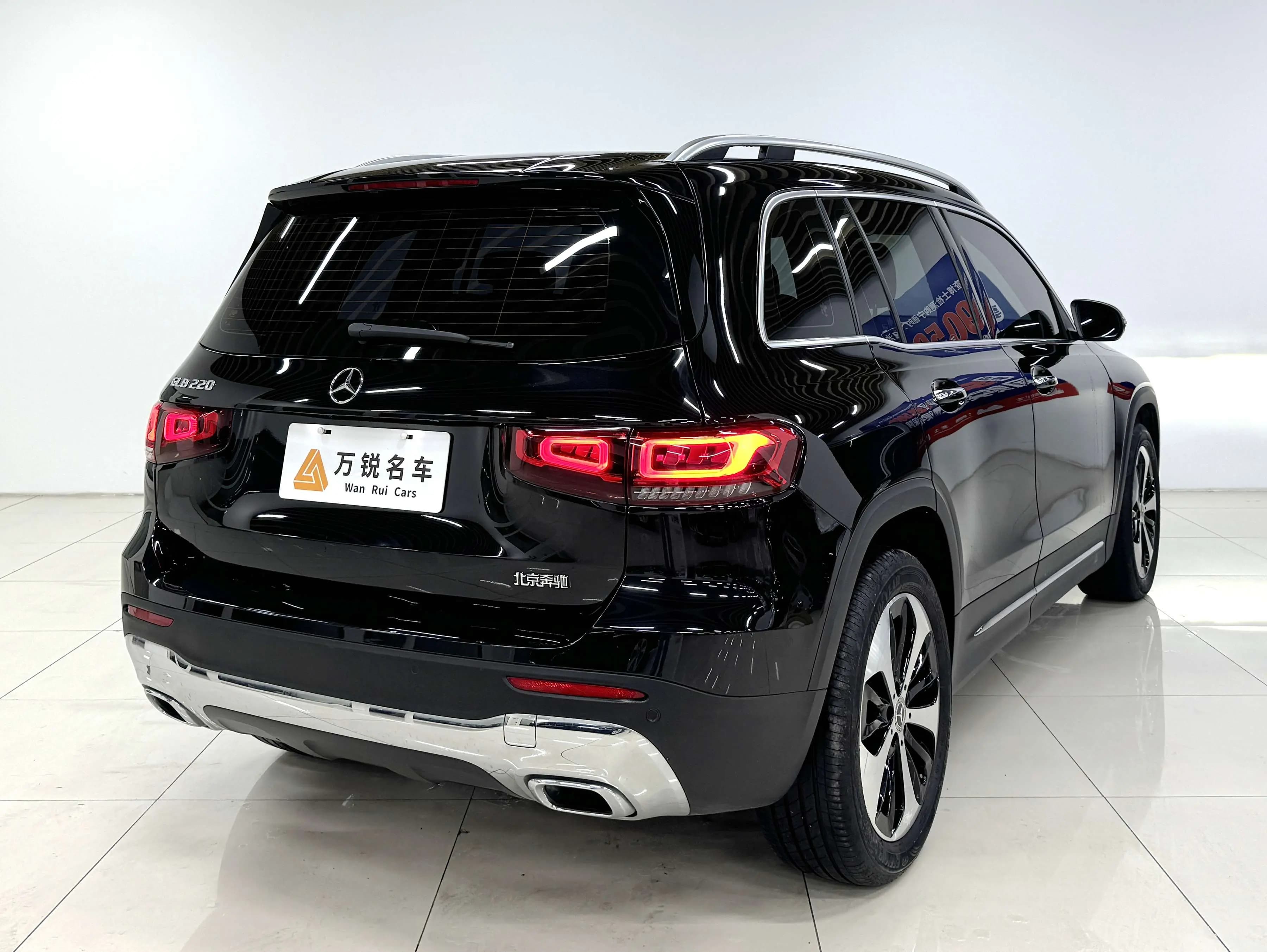 Mercedes-Benz GLB 2023 г. 38919 км. — фото 3
