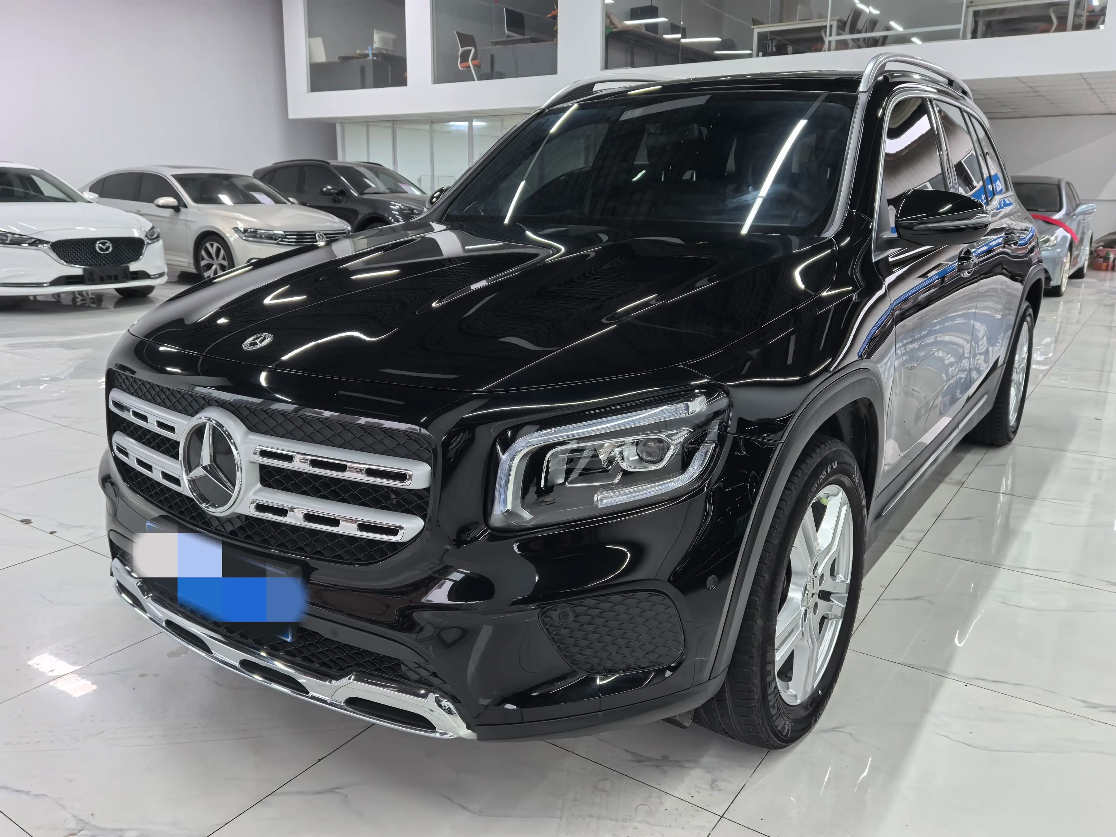 Mercedes-Benz GLB 2023 г. 27121 км.