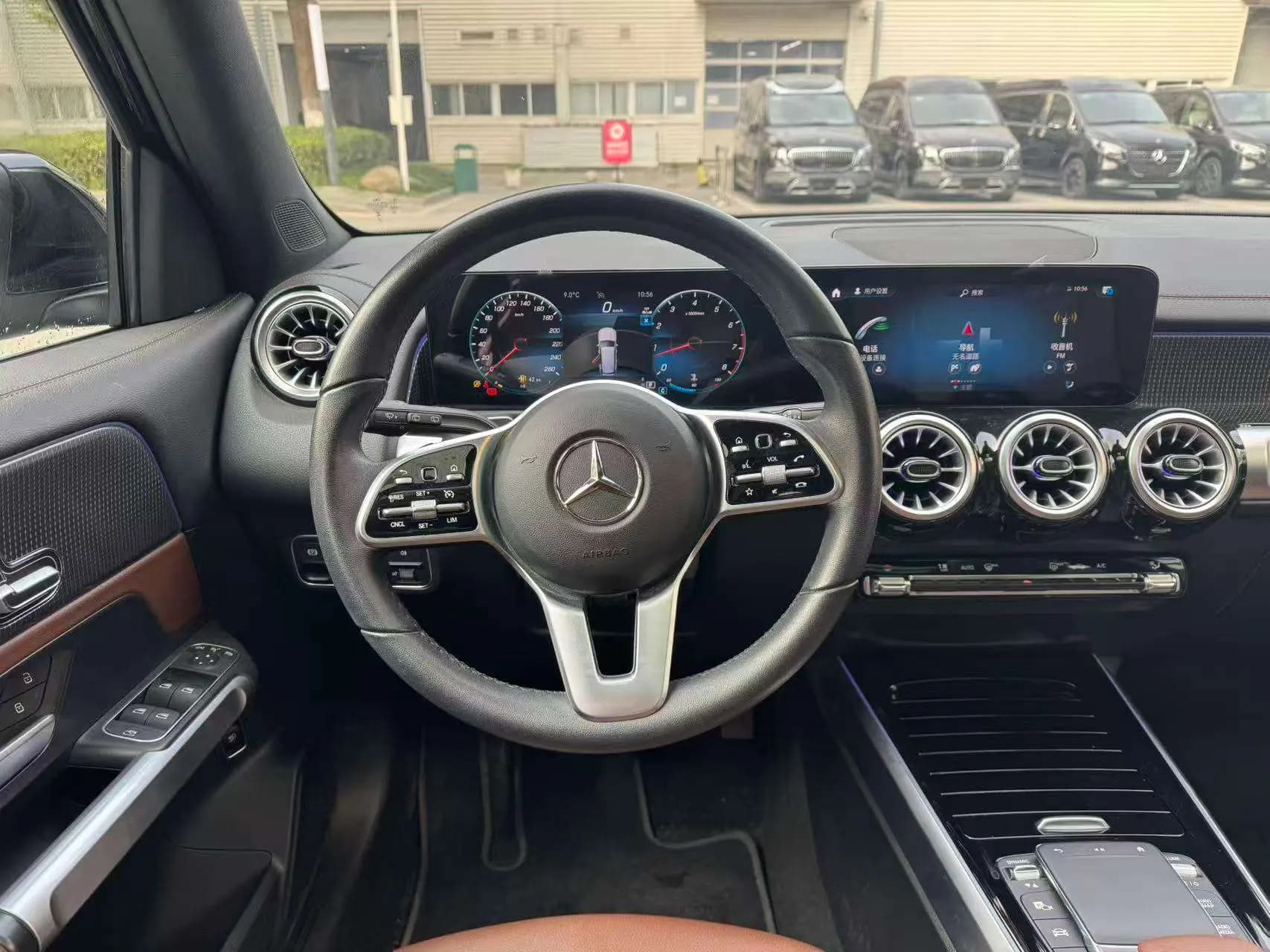 Mercedes-Benz GLB 2023 г. 23124 км. — фото 7