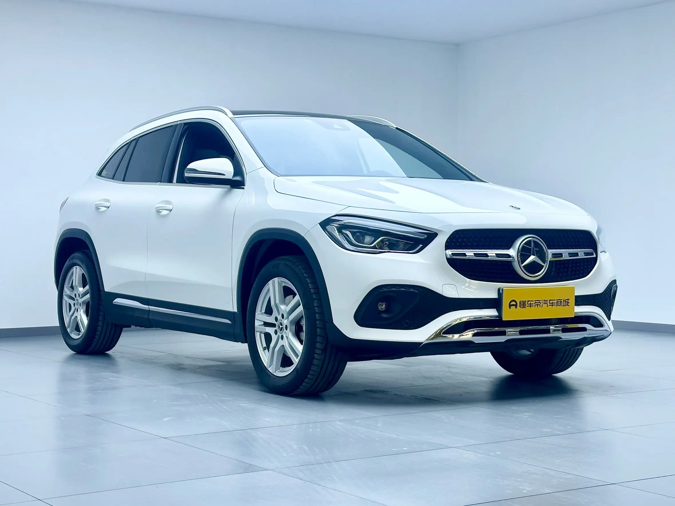 Mercedes-Benz GLA 2022 г. 37970 км. — фото 3