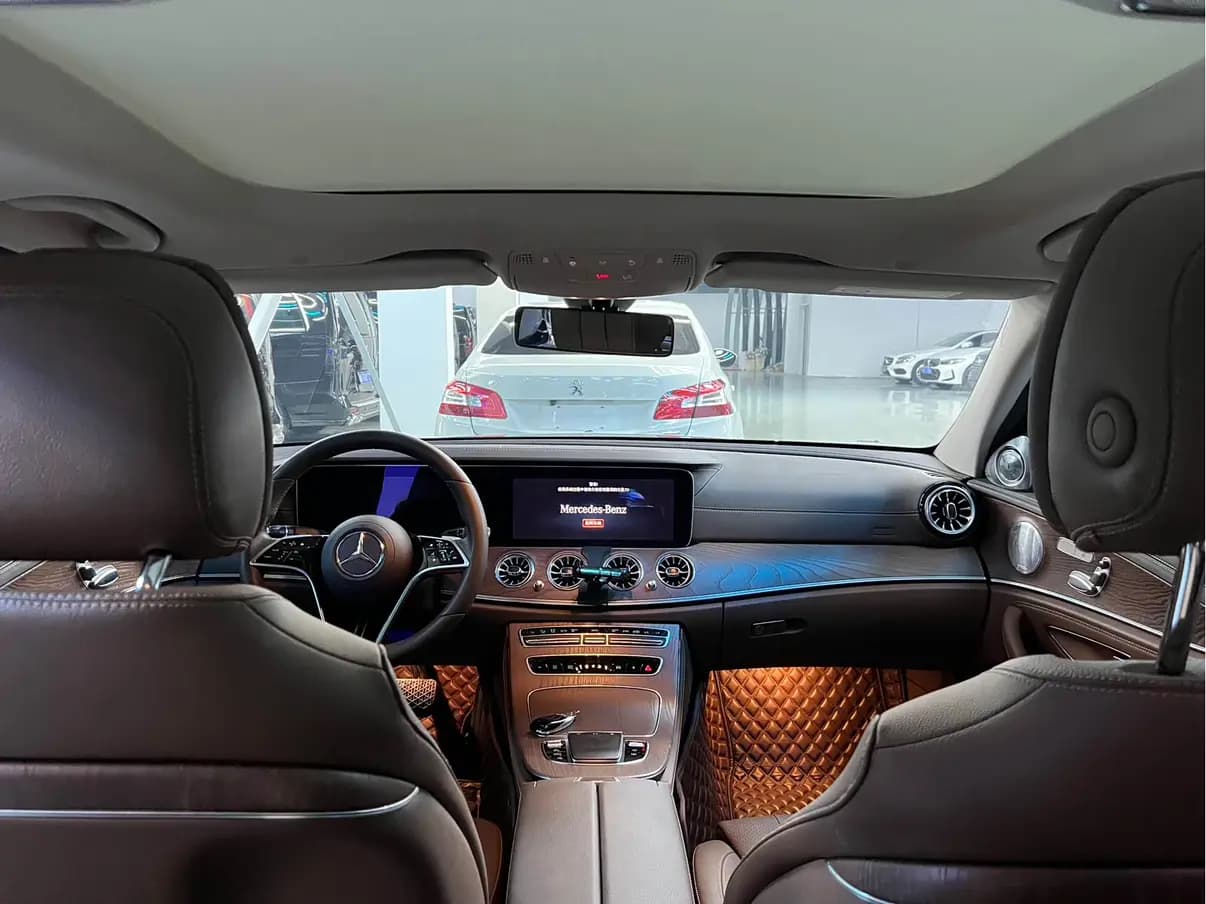 Mercedes-Benz E-Class 2022 г. 36954 км. — фото 16