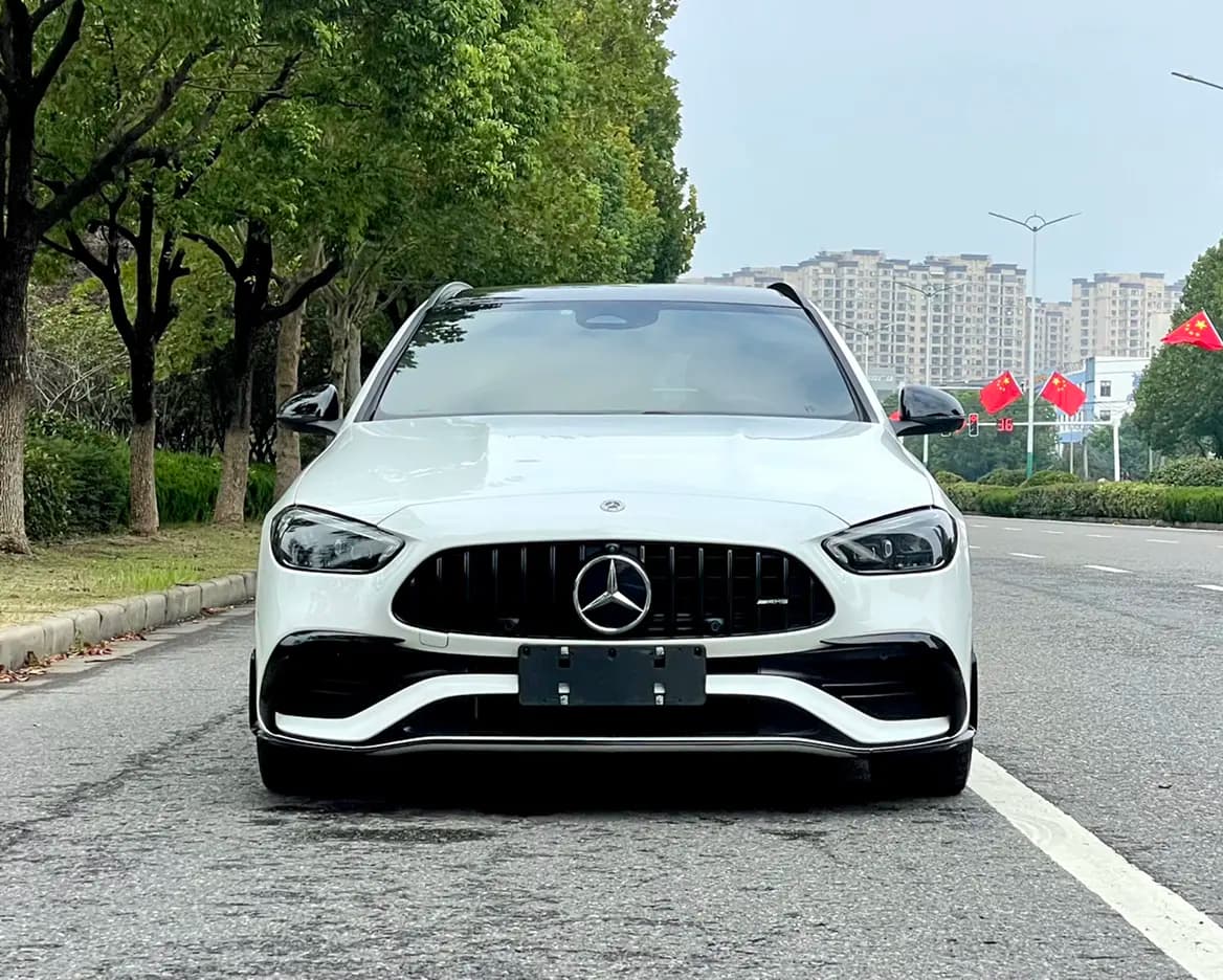 Mercedes-Benz C-Class AMG 2024 г. 16070 км. — фото 2