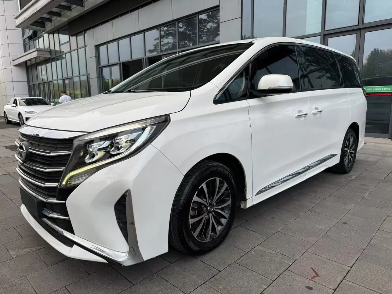 GAC Trumpchi M8 2022 г. 51123 км.