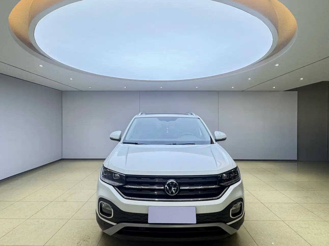 Volkswagen Explore the shadows 2021 г. 31049 км. — фото 2