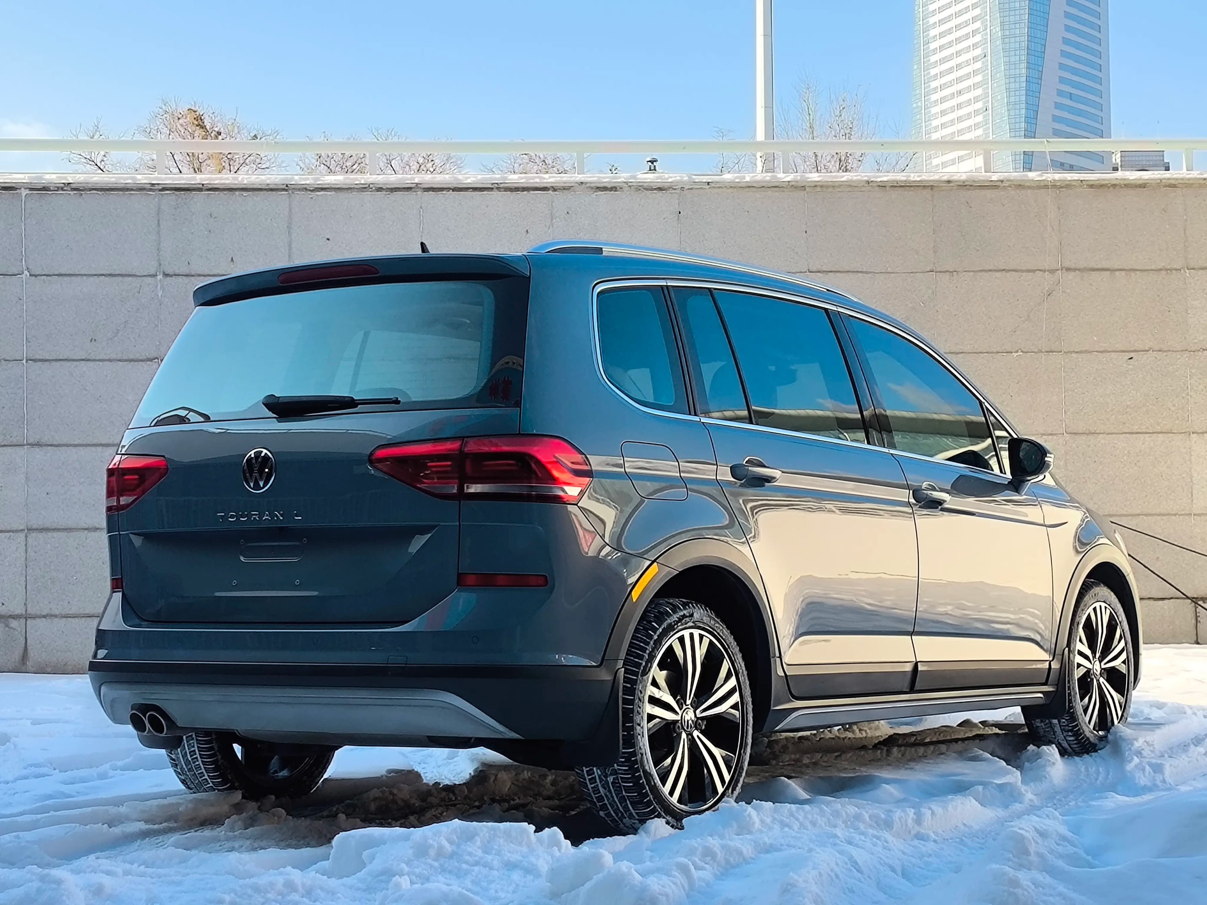 Volkswagen Touran L 2021 г. 35379 км. — фото 7