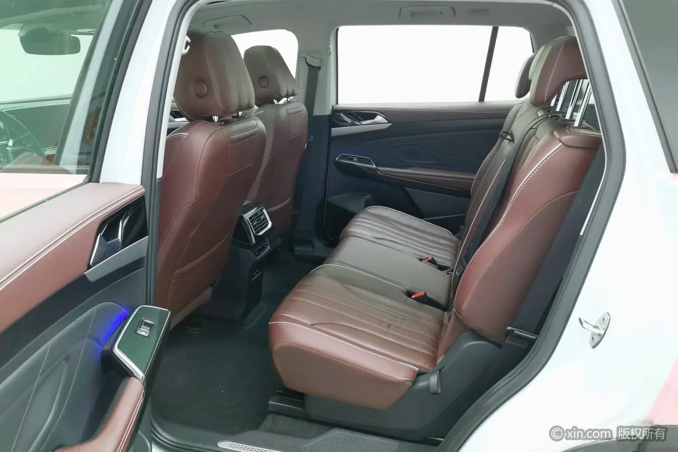 Volkswagen ID.6X 2021 г. 37990 км. — фото 16