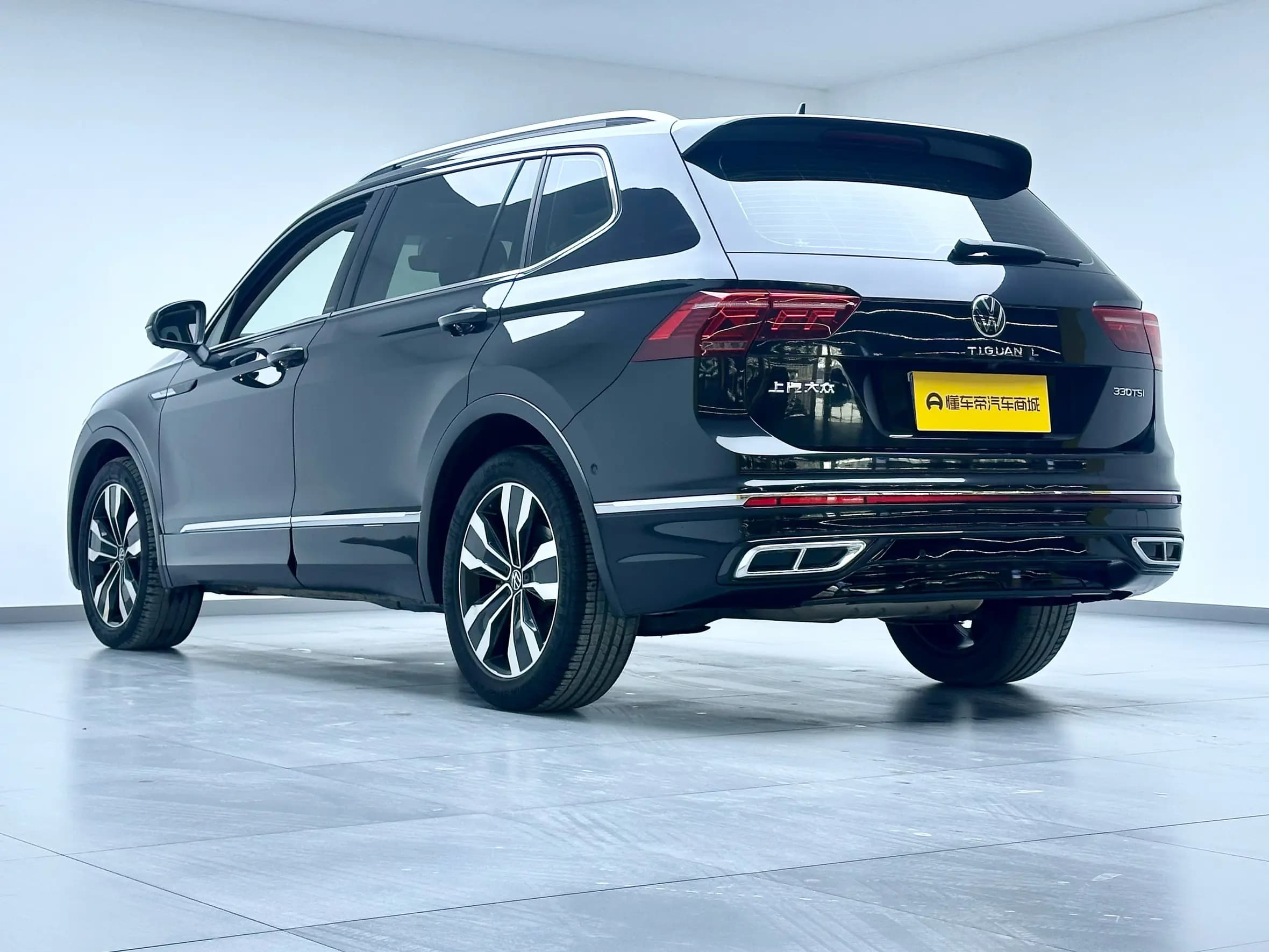 Volkswagen Tiguan L 2022 г. 58439 км. — фото 5