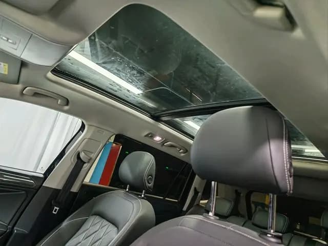 Volkswagen Tiguan L 2023 г. 41740 км. — фото 16