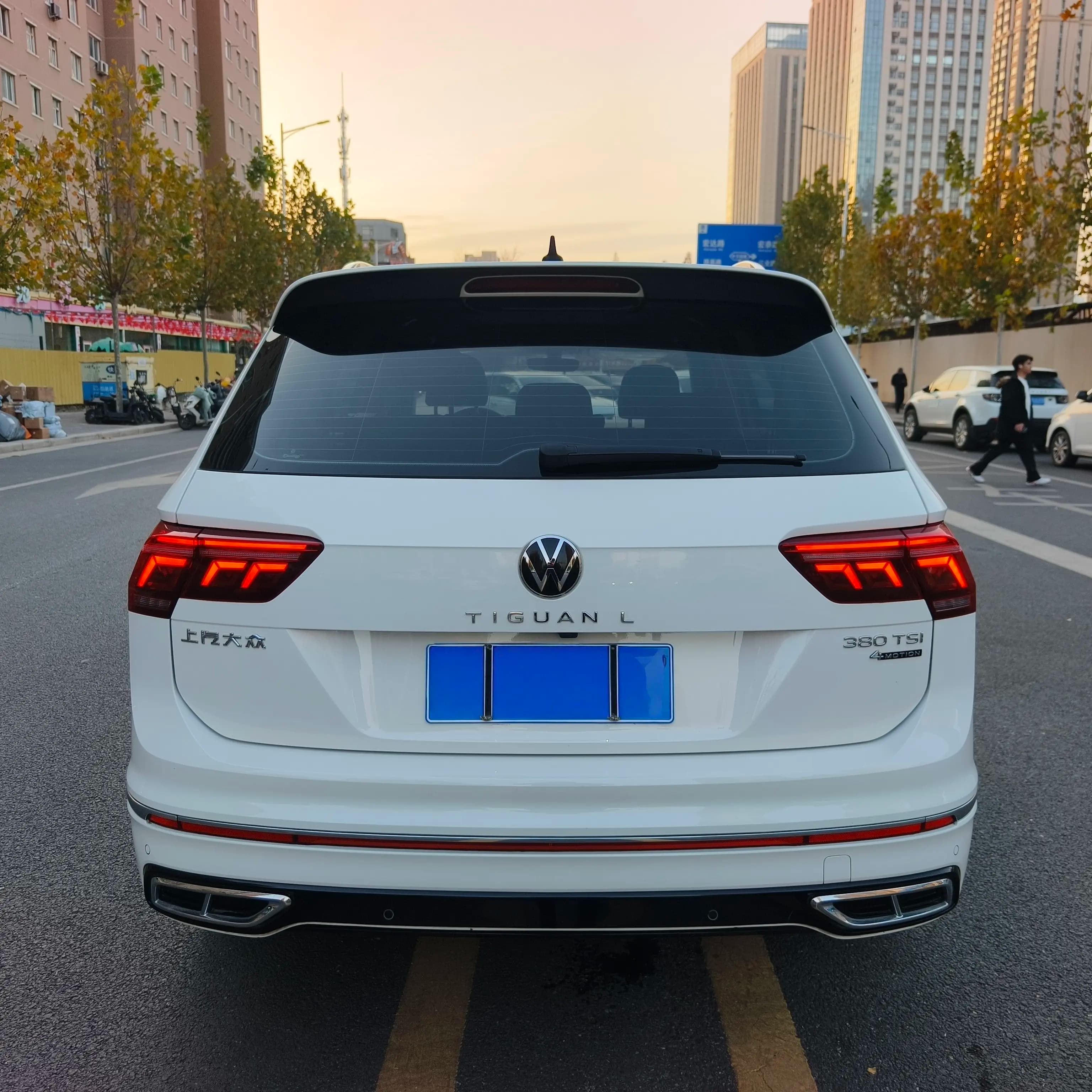 Volkswagen Tiguan L 2022 г. 52041 км. — фото 4