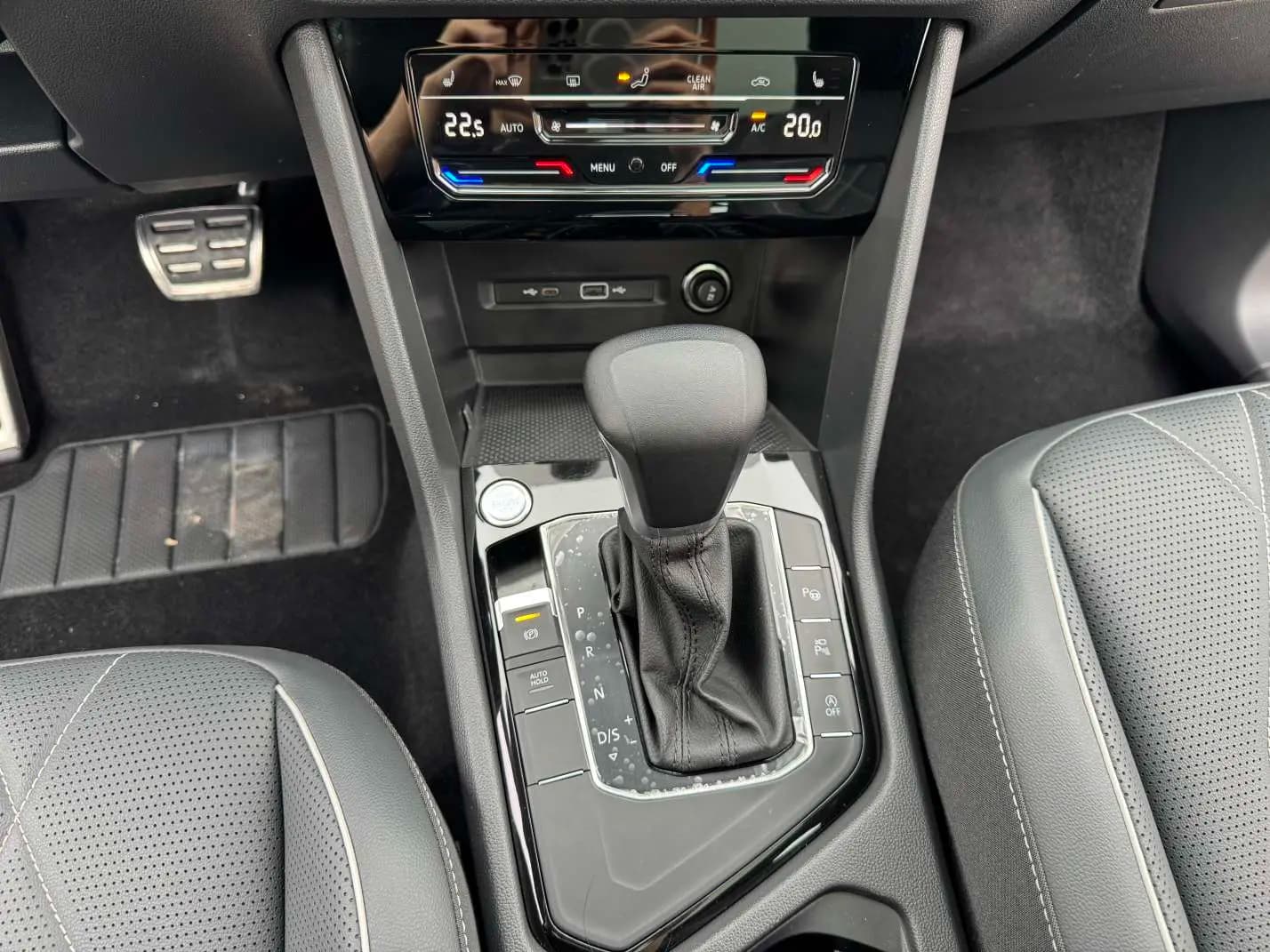 Volkswagen Tiguan L 2022 г. 49043 км. — фото 15