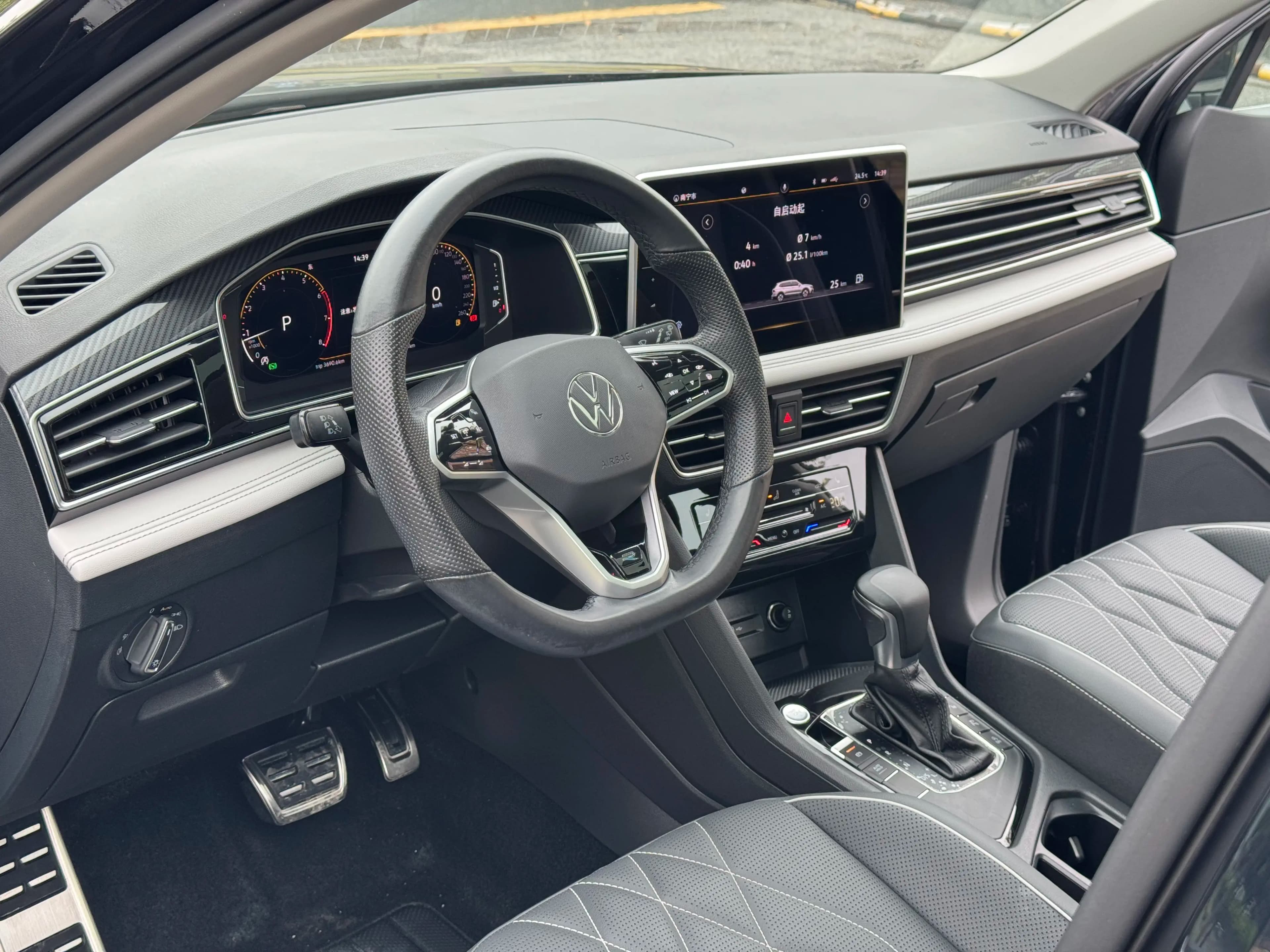 Volkswagen Tiguan L 2022 г. 49043 км. — фото 16