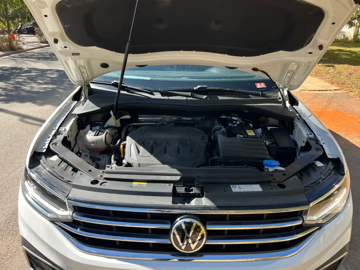 Volkswagen Tiguan L 2022 г. 65044 км. — фото 9