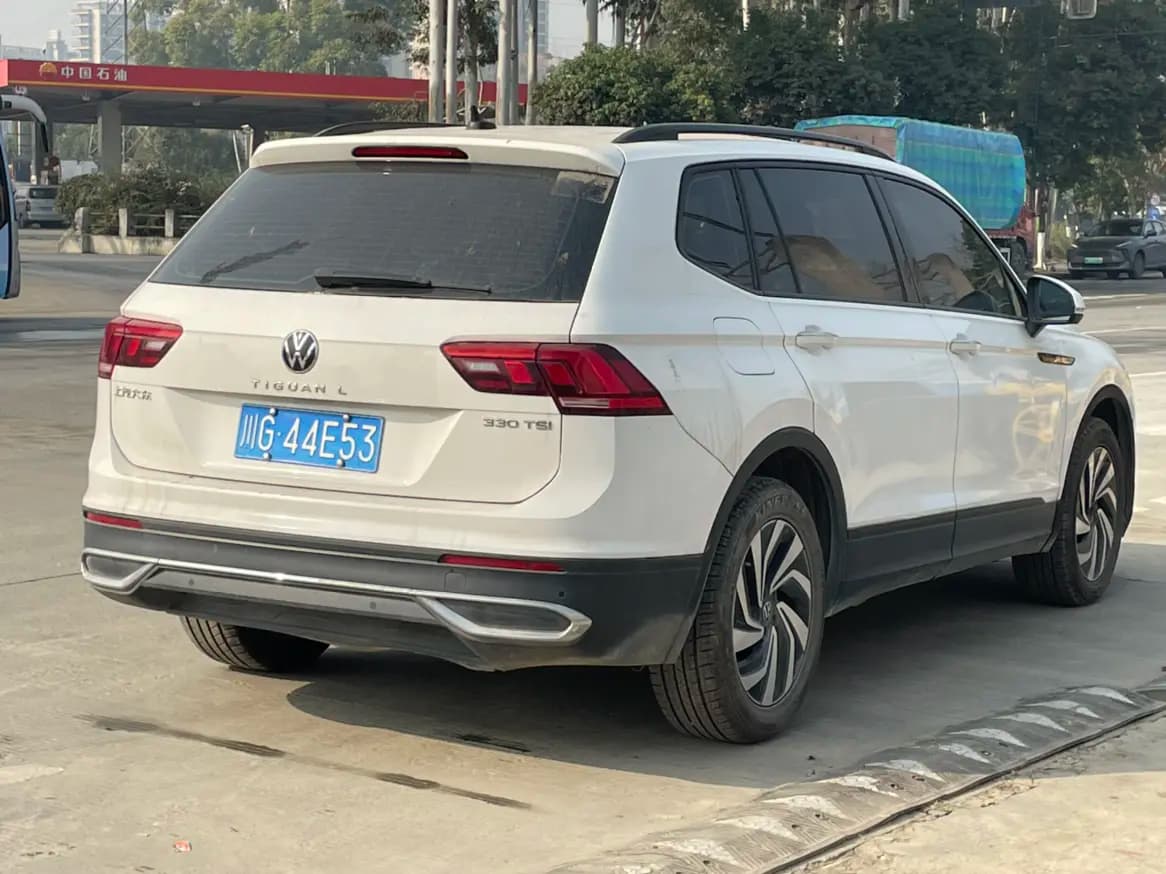 Volkswagen Tiguan L 2022 г. 100045 км. — фото 4