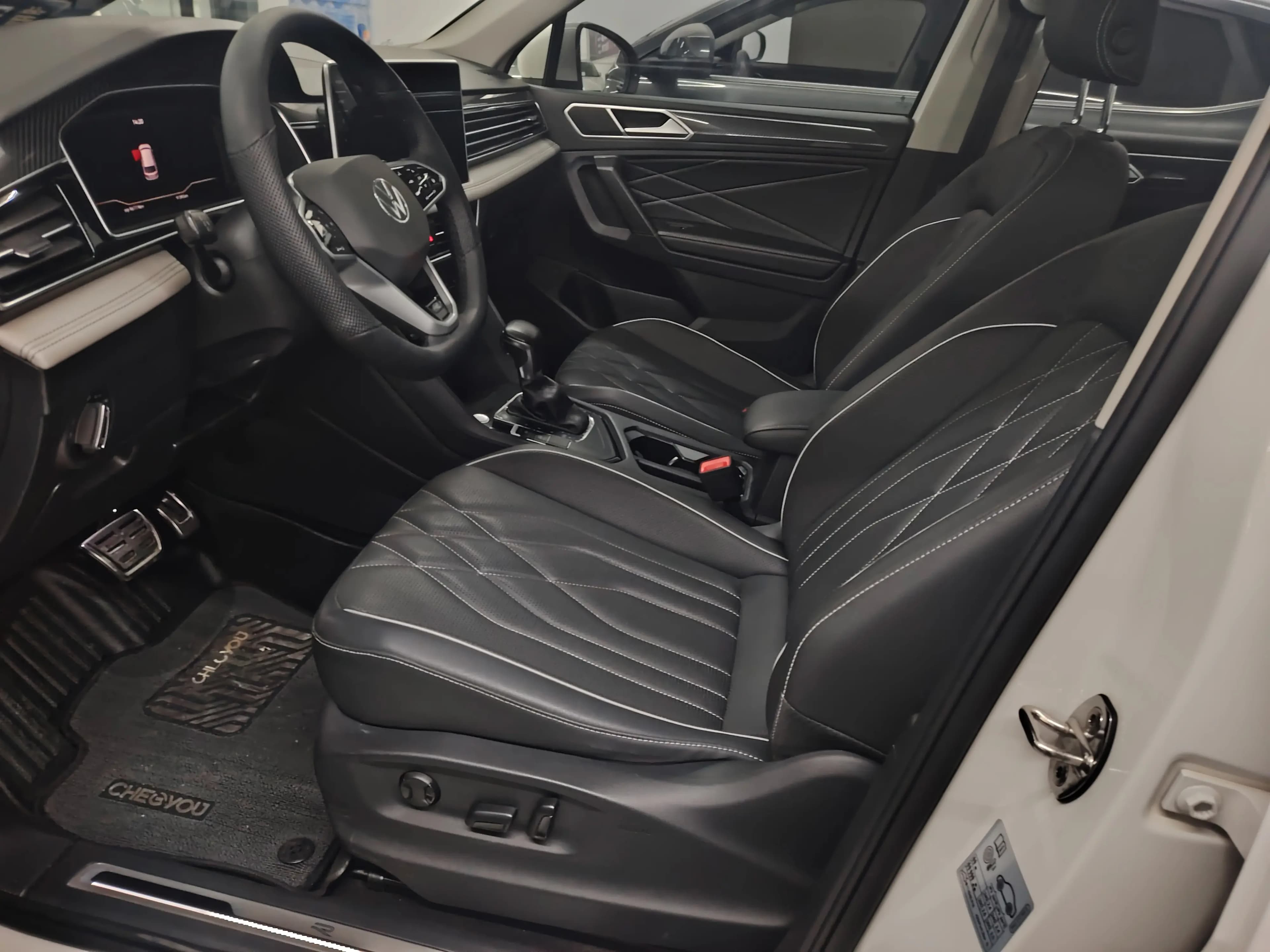 Volkswagen Tiguan L 2022 г. 91048 км. — фото 10