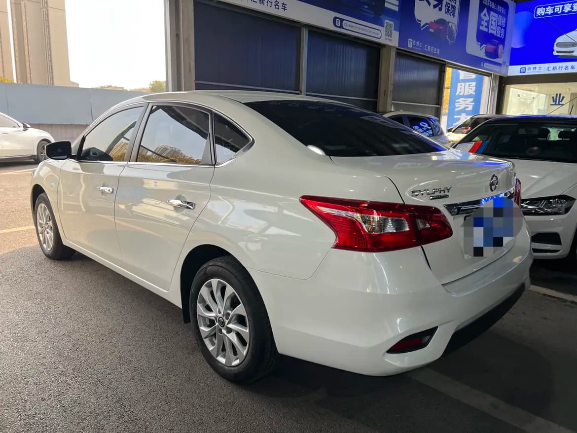 Nissan Sylphy 2025 г. 9128 км. — фото 4