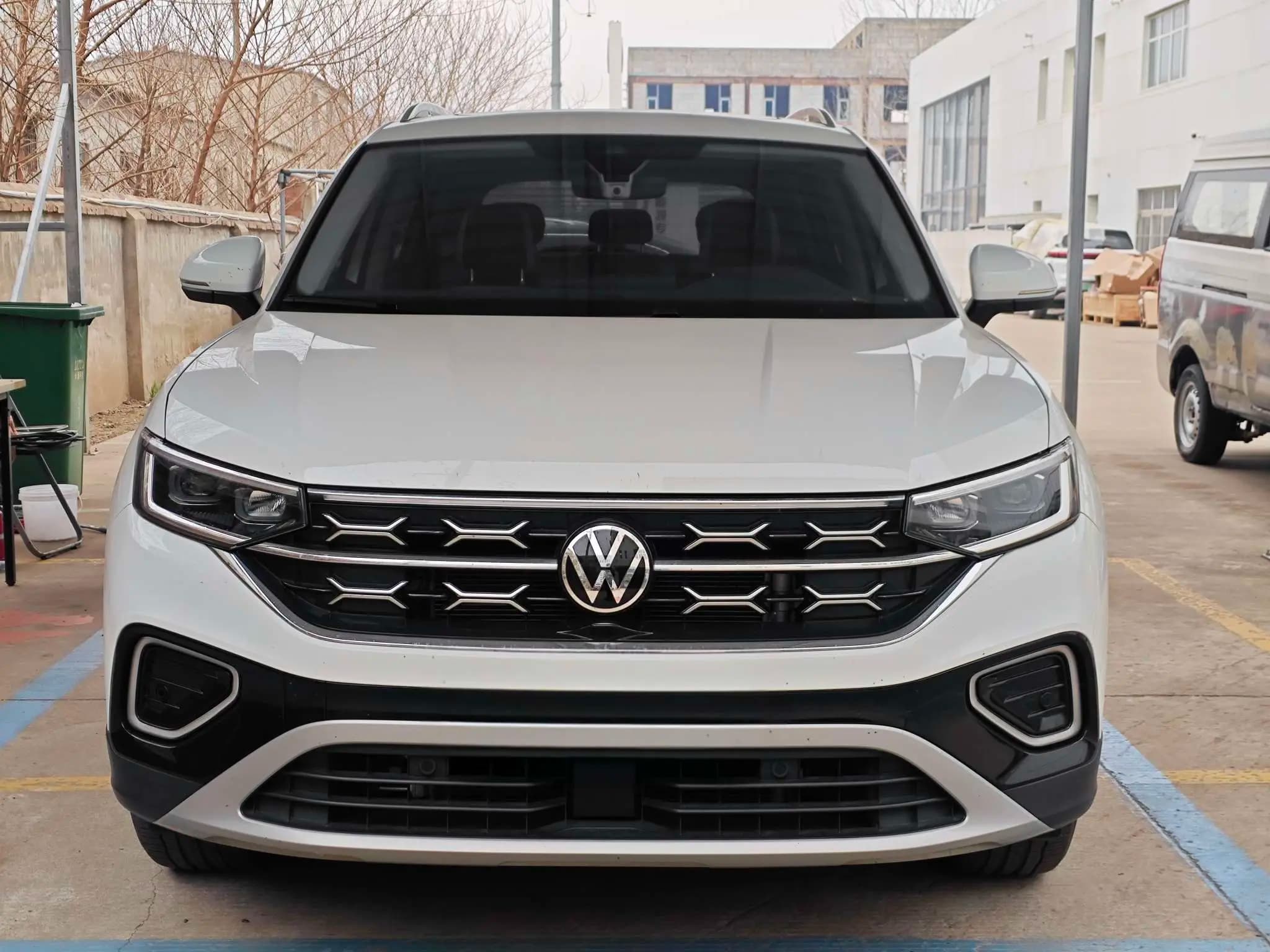 Volkswagen Tayron 2023 г. 27113 км. — фото 2
