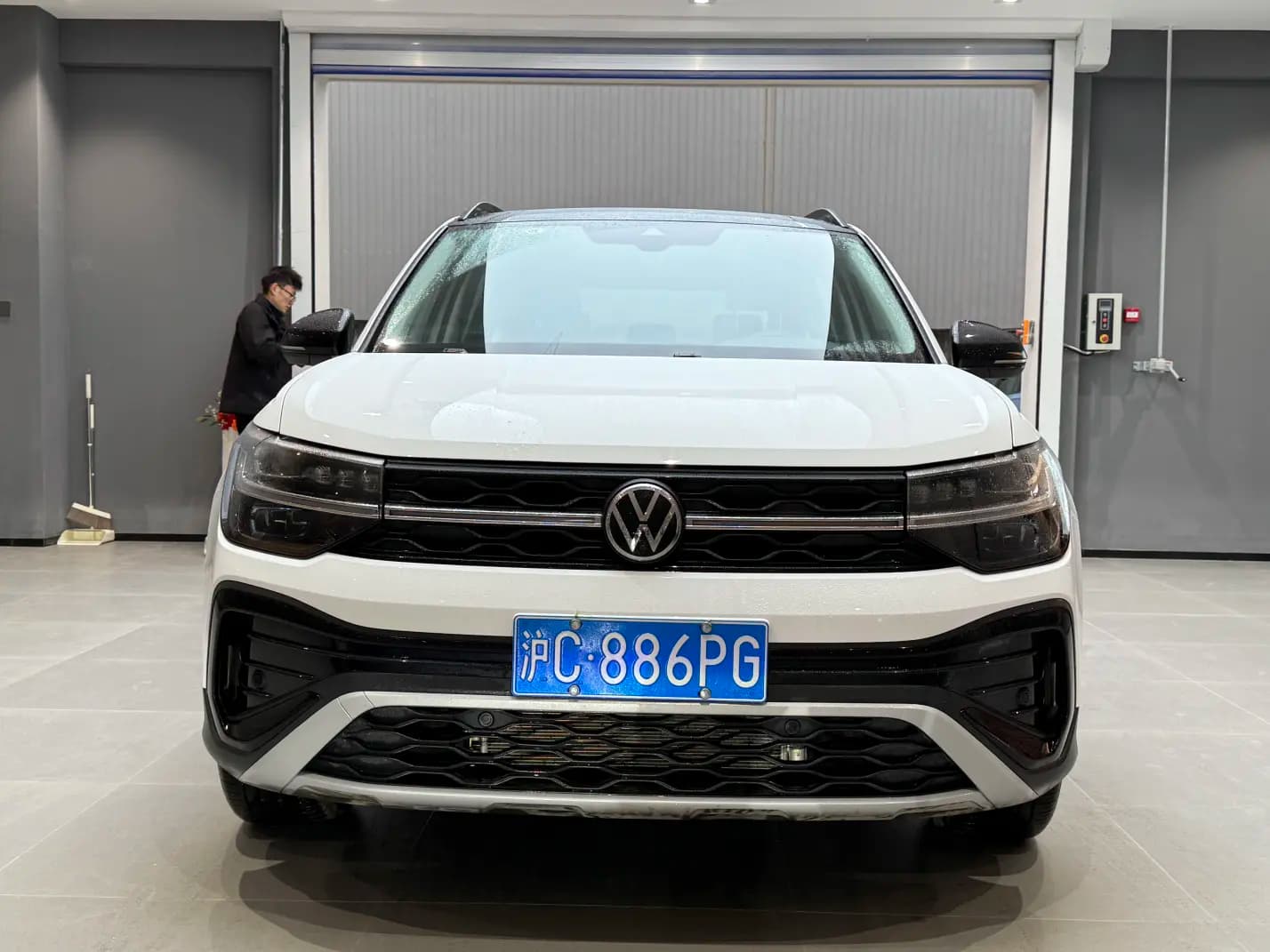 Volkswagen Tharu 2024 г. 23132 км.