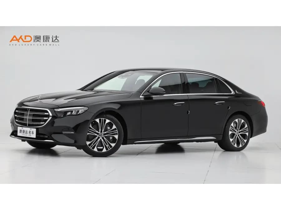 Mercedes-Benz E-Class PHEV 2025 г. 11672 км.
