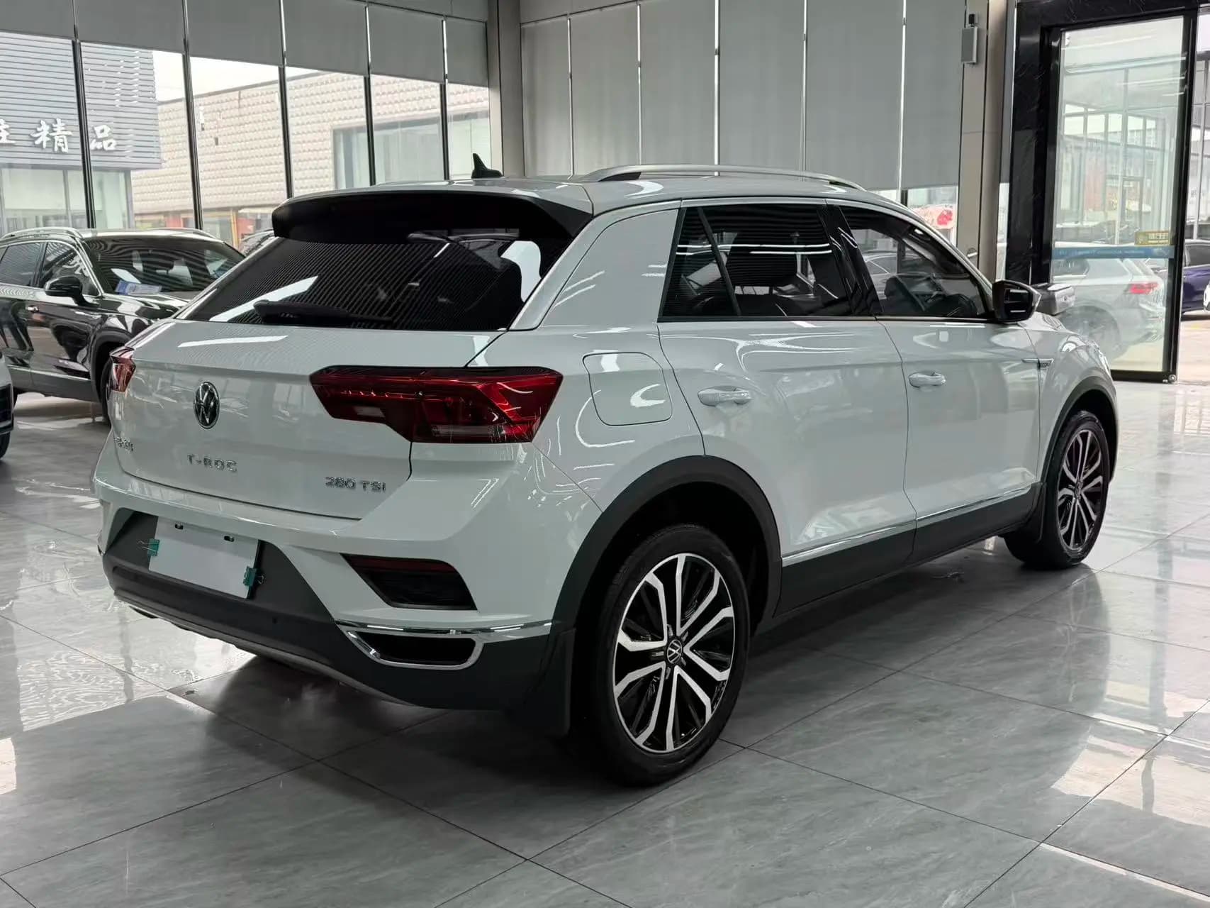 Volkswagen T-Roc 2022 г. 32040 км. — фото 4