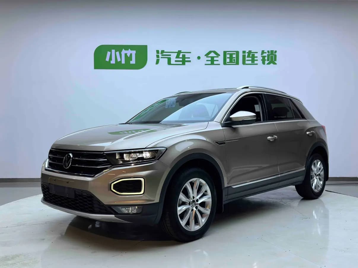 Volkswagen T-Roc 2023 г. 6201 км.