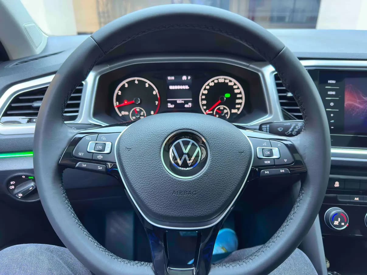 Volkswagen T-Roc 2023 г. 6201 км. — фото 13