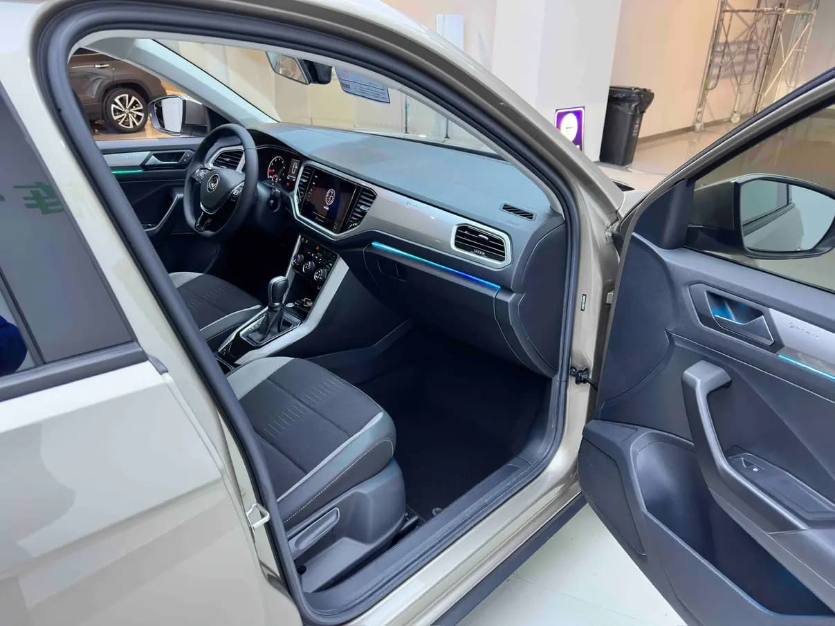 Volkswagen T-Roc 2023 г. 6201 км. — фото 7