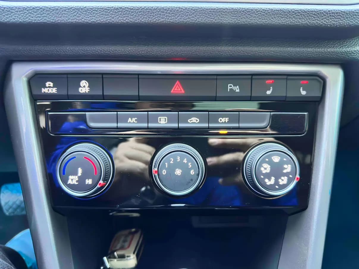 Volkswagen T-Roc 2023 г. 6201 км. — фото 8