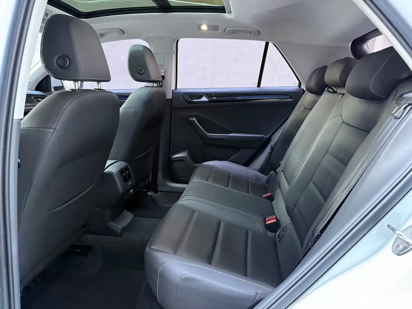 Volkswagen T-Roc 2021 г. 23002 км. — фото 11