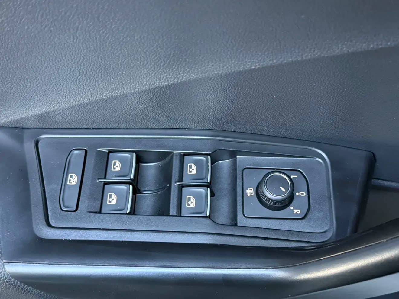 Volkswagen T-Roc 2021 г. 23002 км. — фото 13