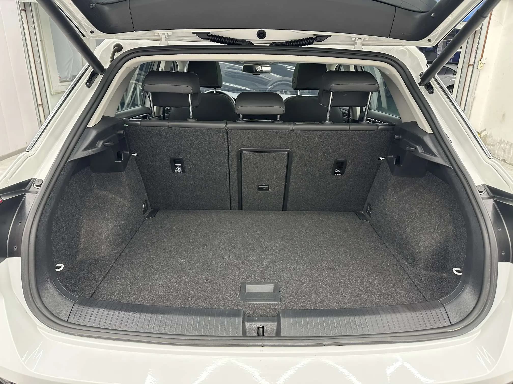 Volkswagen T-Roc 2023 г. 58004 км. — фото 15